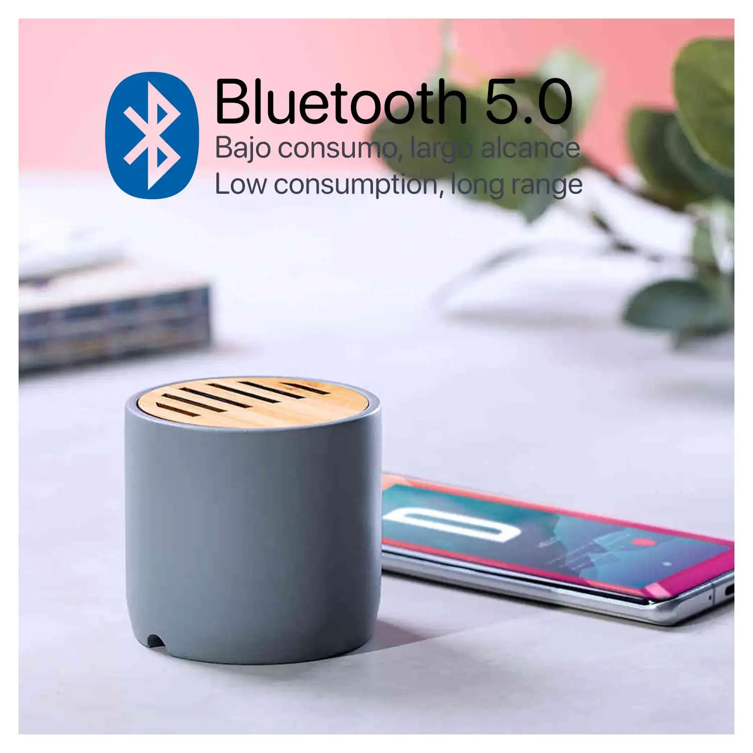 Altavoz Piler Bluetooth 5.0 fabricado en cemento y bambú. Tamaño compacto, 3W.