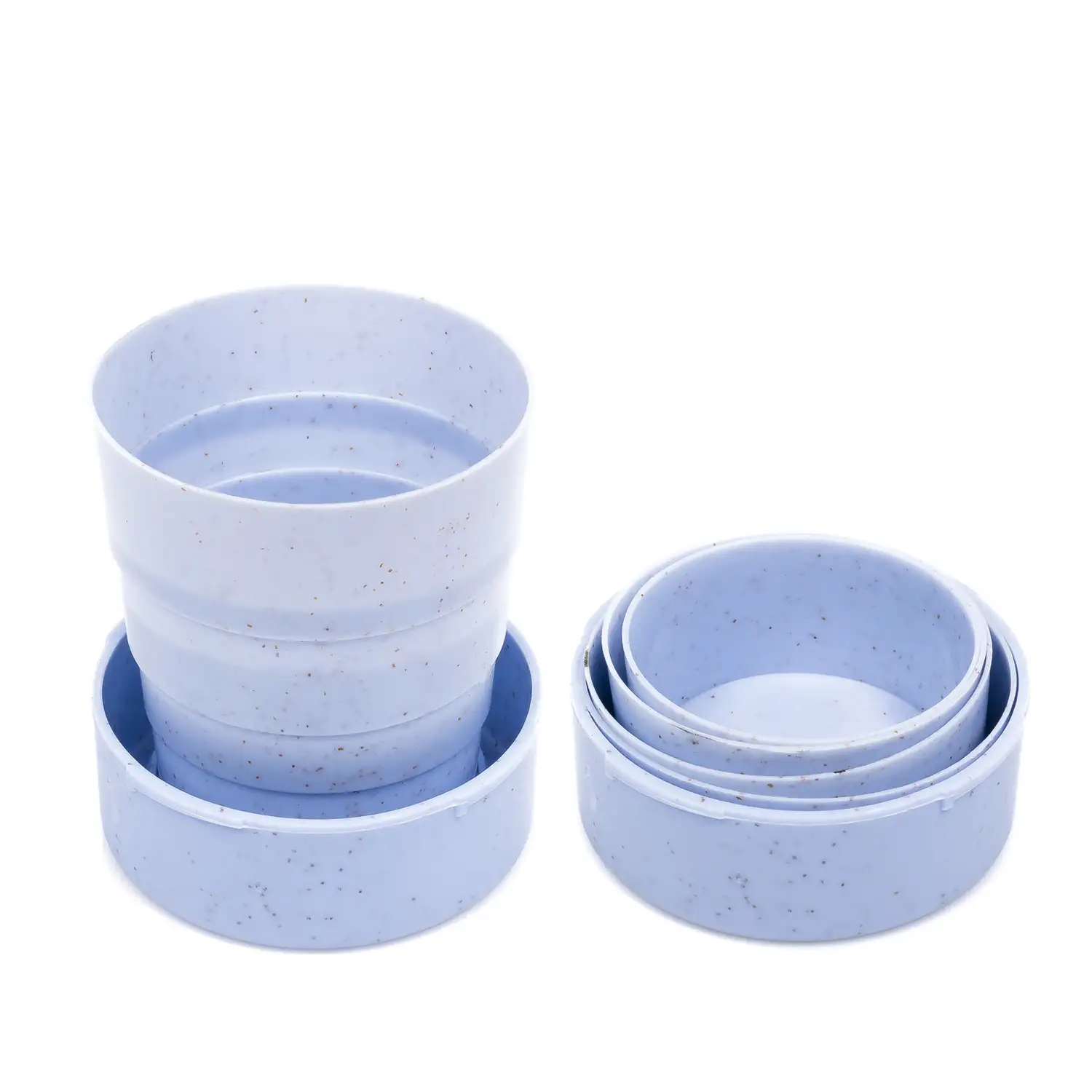 Vaso plegable de fibras naturales 130ml. Fabricado en caña de trigo, con lanyard para colgar.