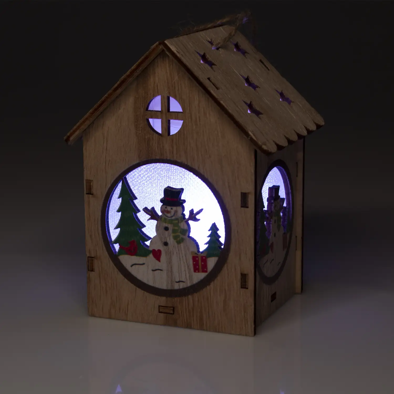Colgante de casa de madera con LED diseño muñeco de nieve