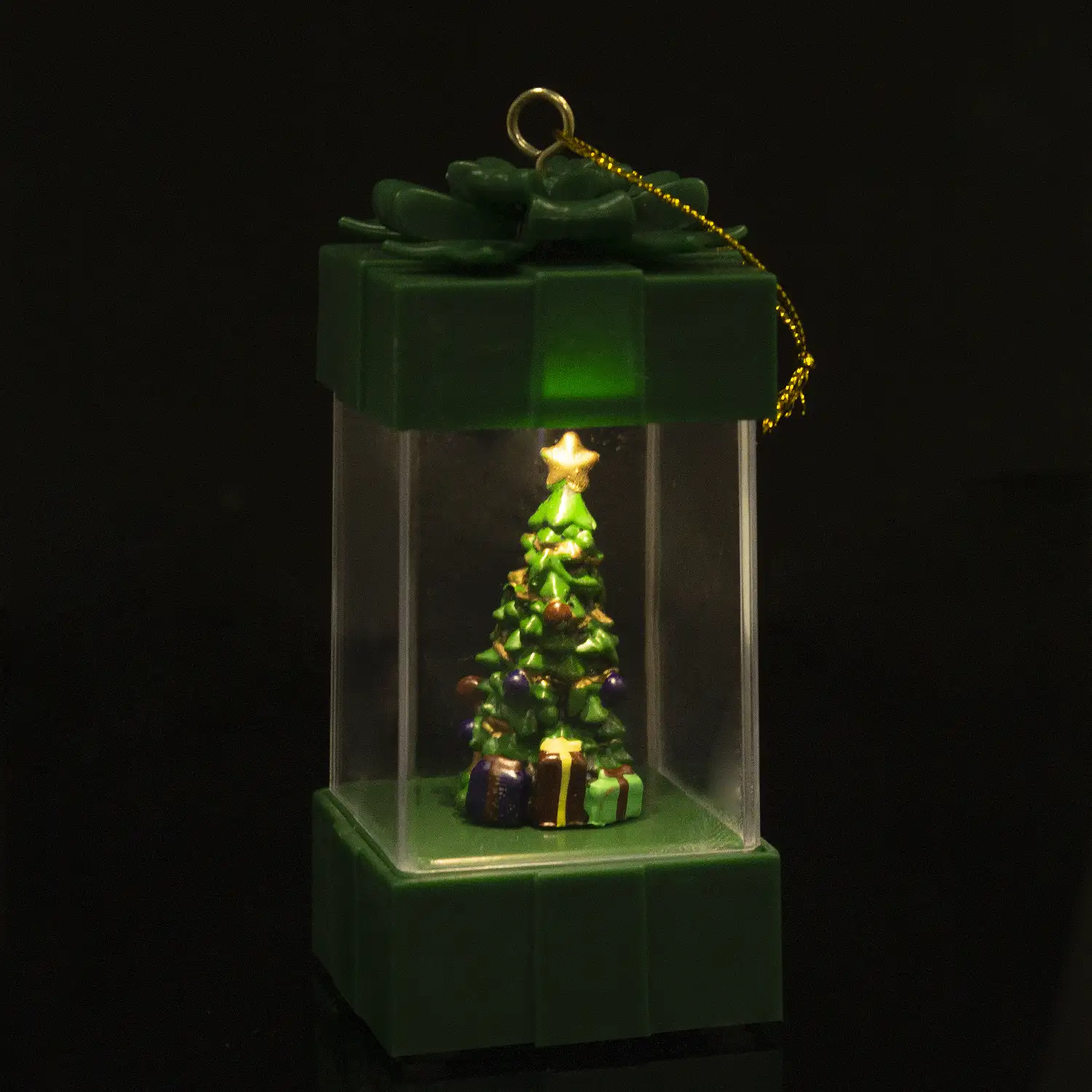 Candil de navidad con luz, diseño regalo con árbol de navidad.