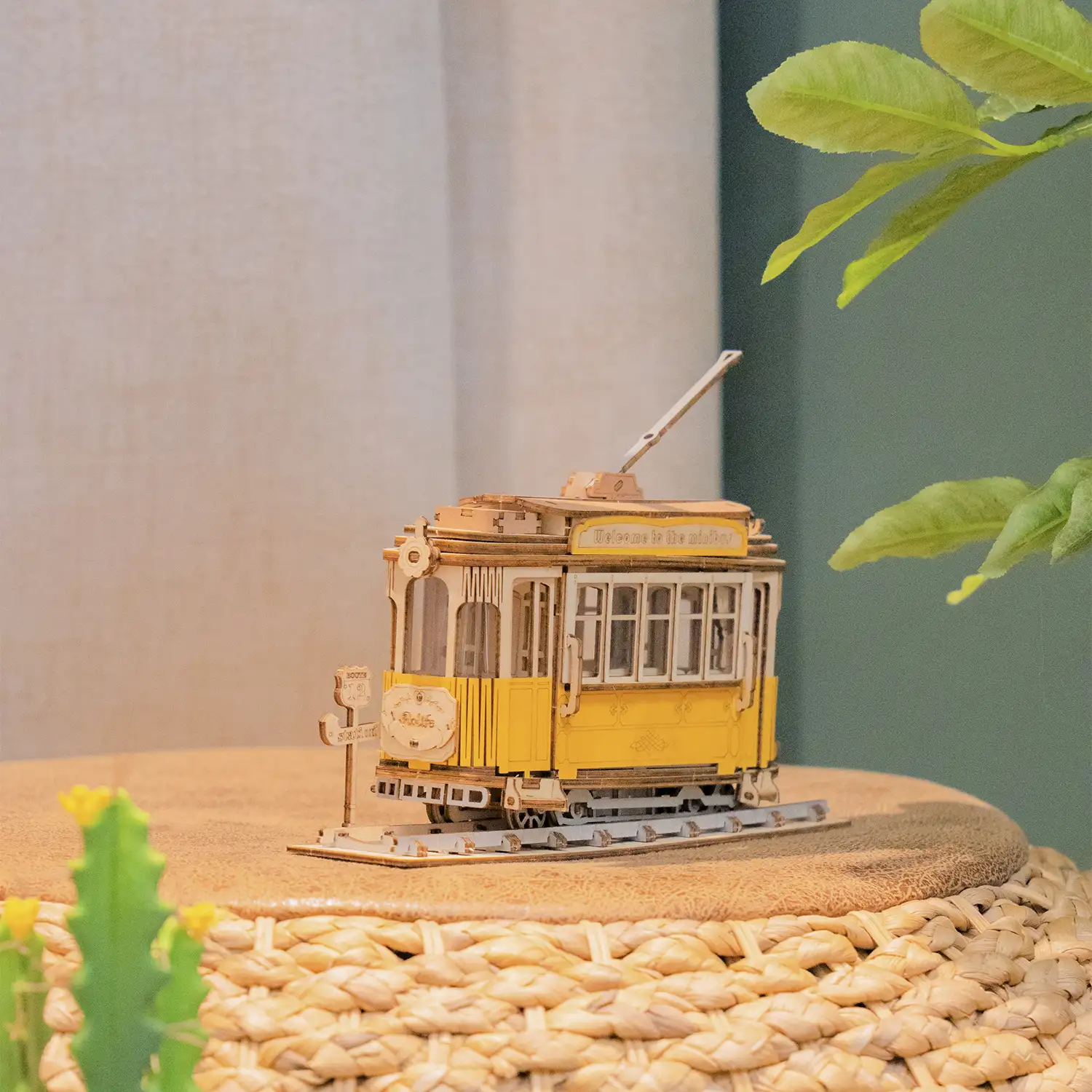 Tranvía clásico. Maqueta 3D realista con gran detalle, 145 piezas