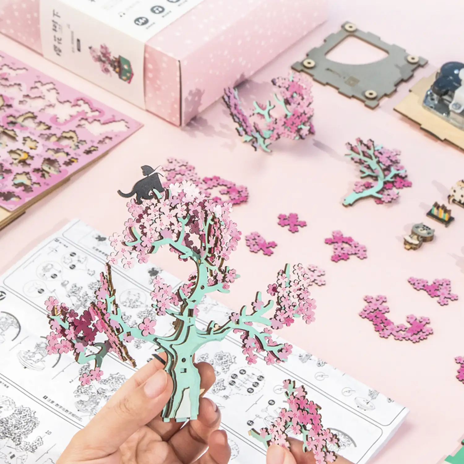 Caja de música Cherry Blossom Tree. Maqueta 3D realista con gran detalle, 148 piezas