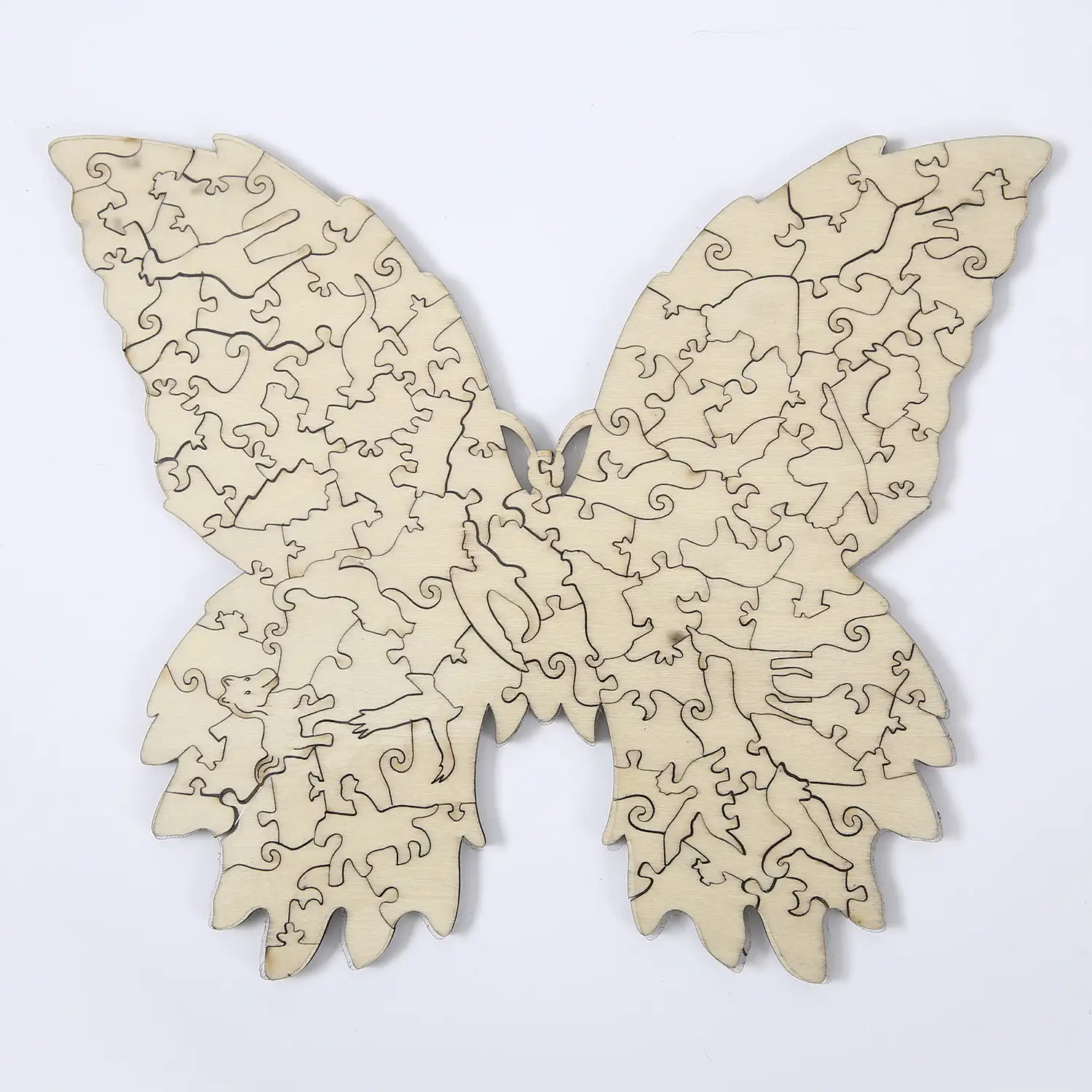 Puzzle de madera DIY forma de silueta . Con piezas individuales con diferentes diseños. En madera policromada. Tamaño A4 .DISEÑO MARIPOSA.
