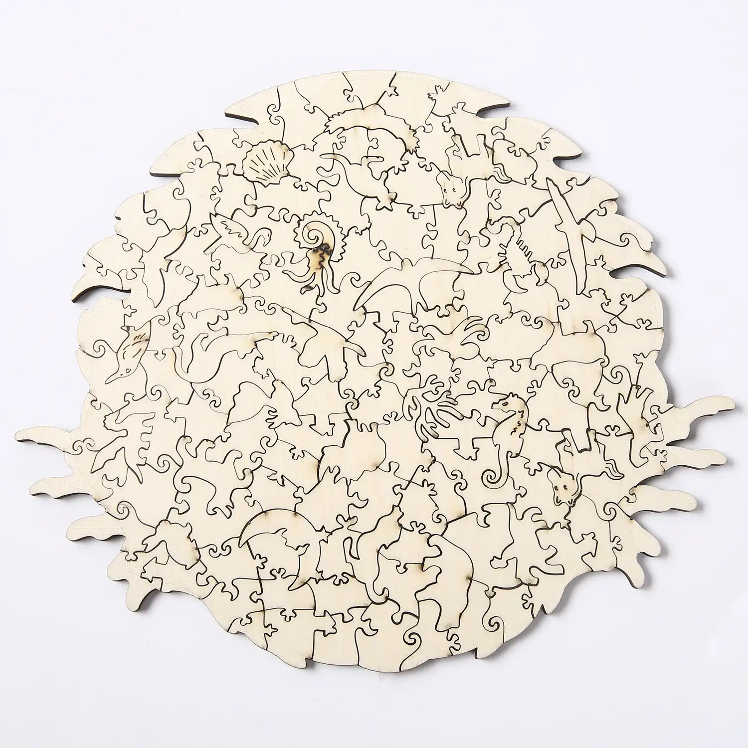 Puzzle de madera DIY forma de silueta . Con piezas individuales con diferentes diseños. En madera policromada. Tamaño A5.DISEÑO DRAGÓN.