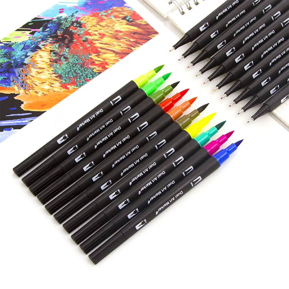 Set 48 Rotuladores color DUAL ART BLACK LINE  doble punta, punta fina 0,4 mms y punta pincel acuarelable profesional. Forma triángular ergonómica para lettering, caligrafía, ilustraciones…