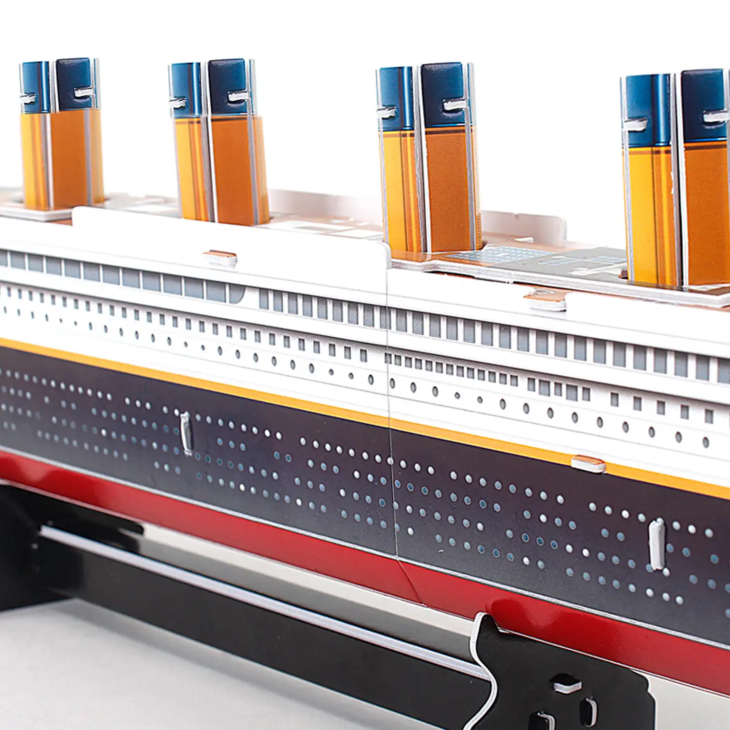Puzle 3D TITANIC. 35 Piezas. Construcción sin herramientas.