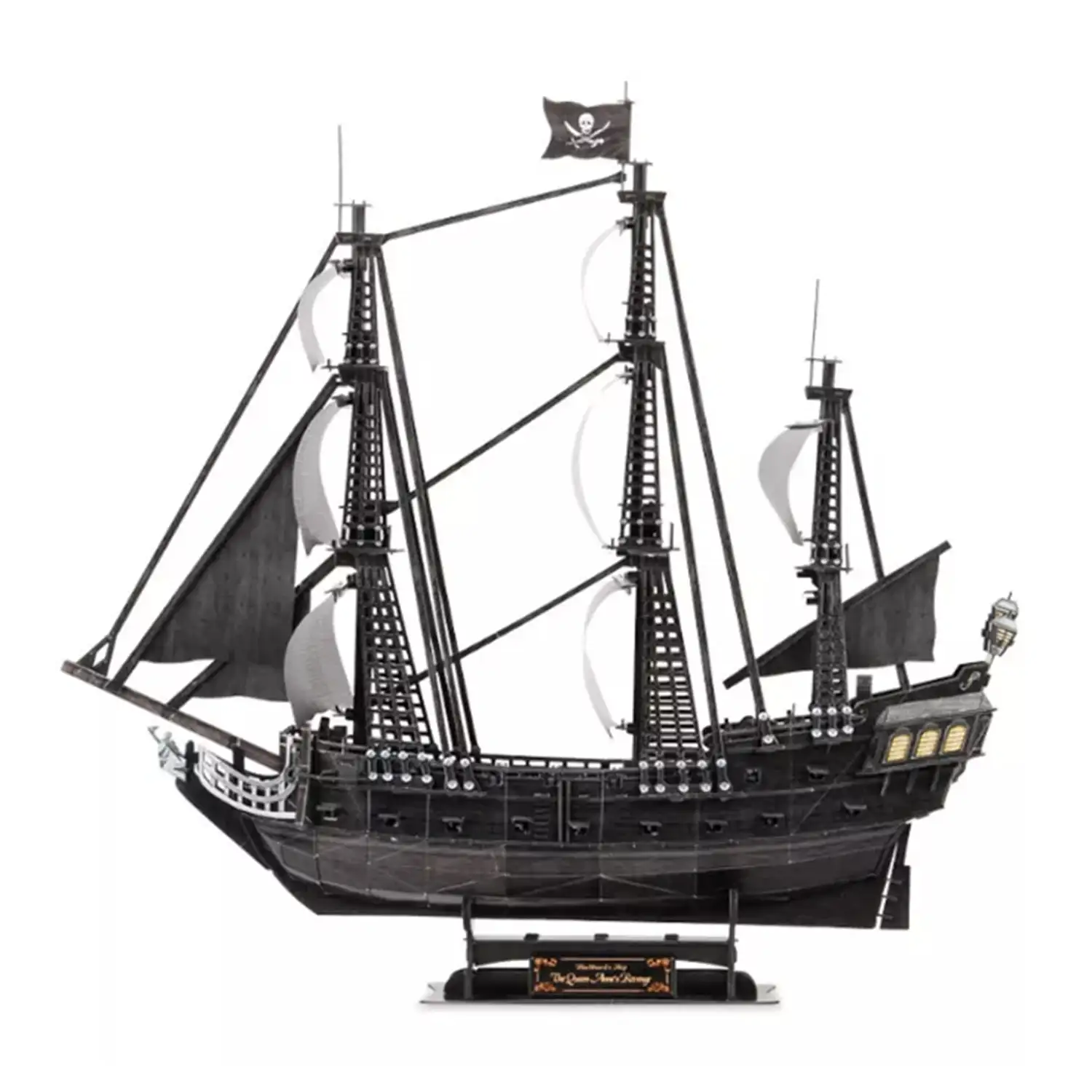 Puzzle 3D buque LA PERLA NEGRA  con luces LED. 50,4*19*43 cms, 111 piezas.