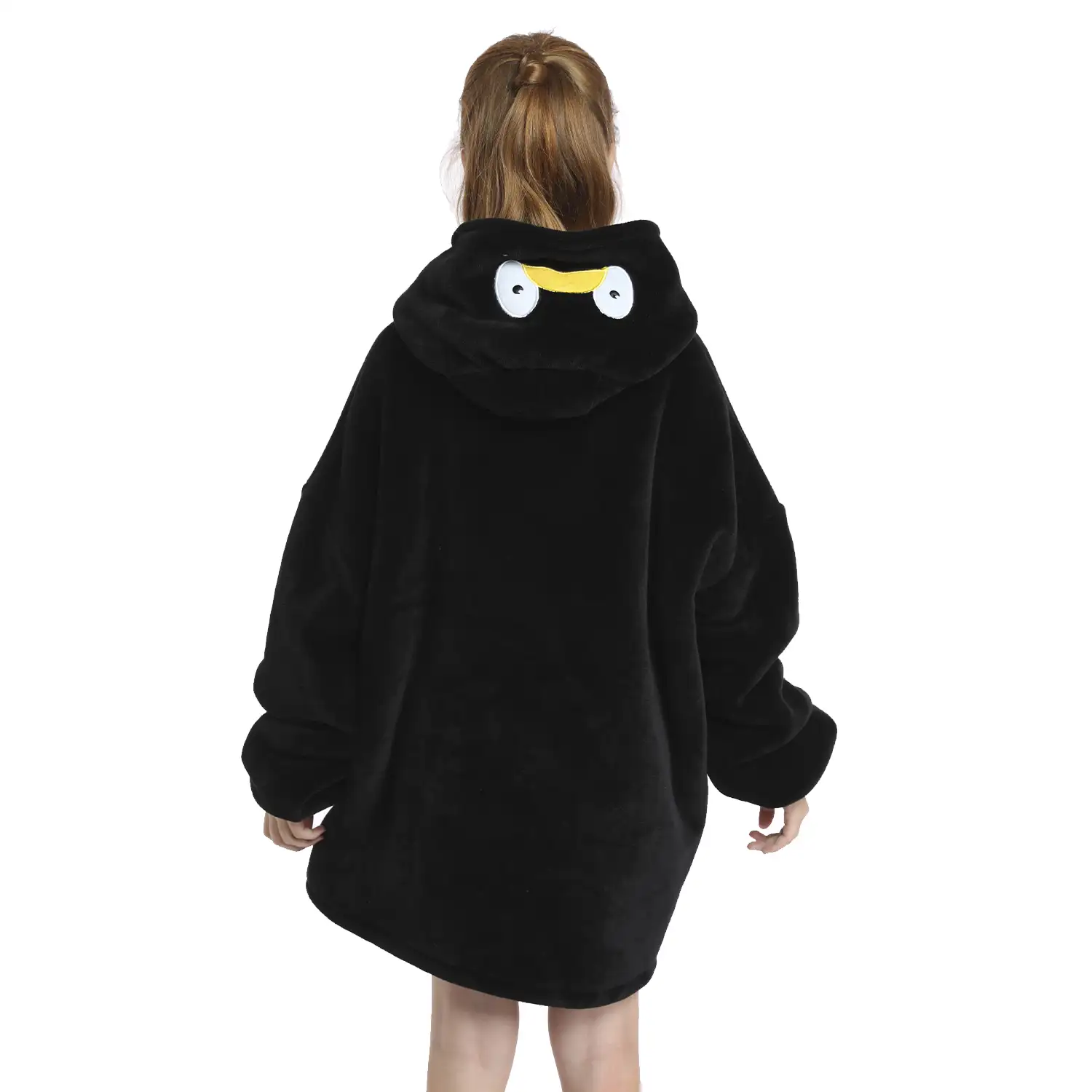 Bata infantil estilo sudadera y manta de felpa extrasuave. Bolsillos frontales. Diseño Pingüino