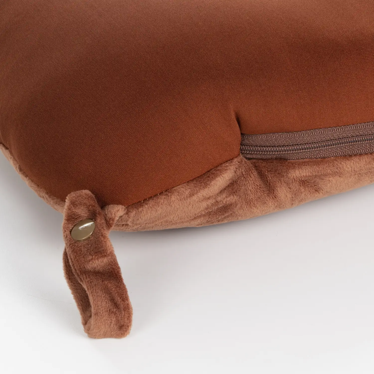Oso de peluche convertible en almohada de viaje cojín cervical, 2 en 1.
