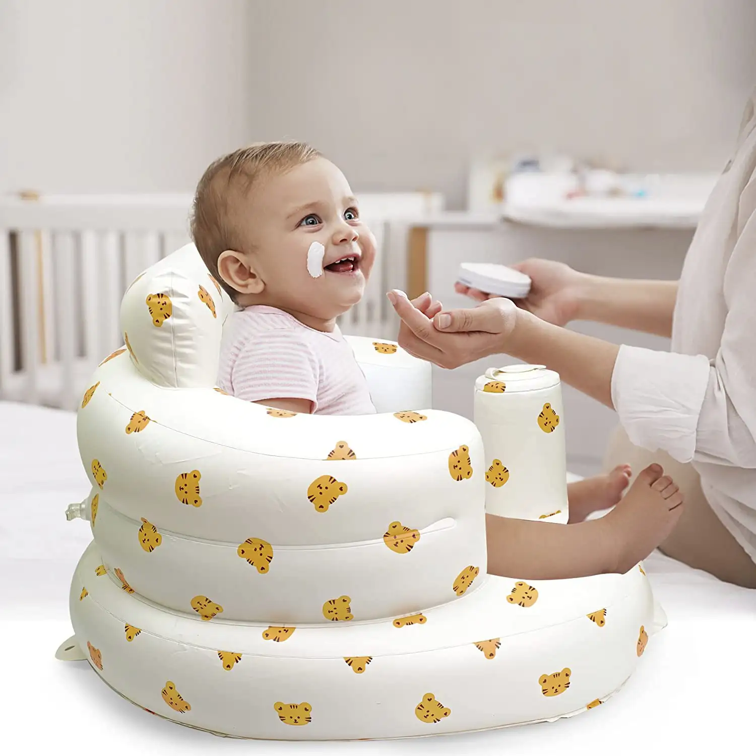 Silla hinchable para bebés, diseño tigres.