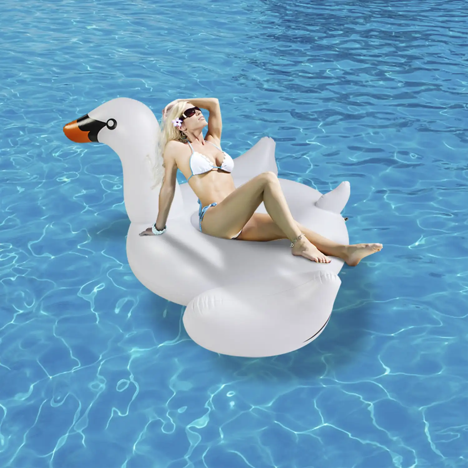 Colchoneta hinchable con forma de Cisne. 150x150cm.