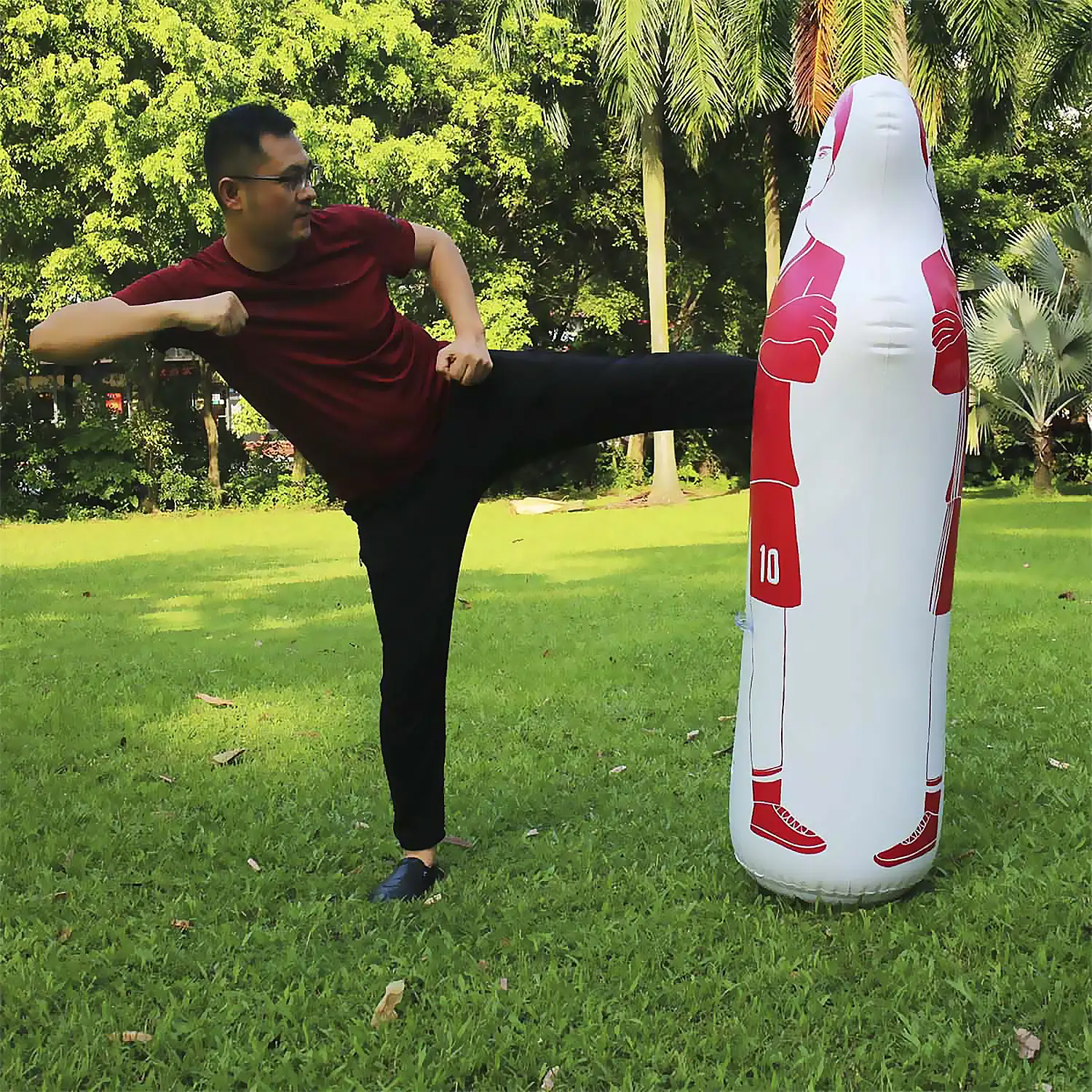 Jugador de fútbol hinchable de 160cm. Obstáculo, punching ball, tentetieso.