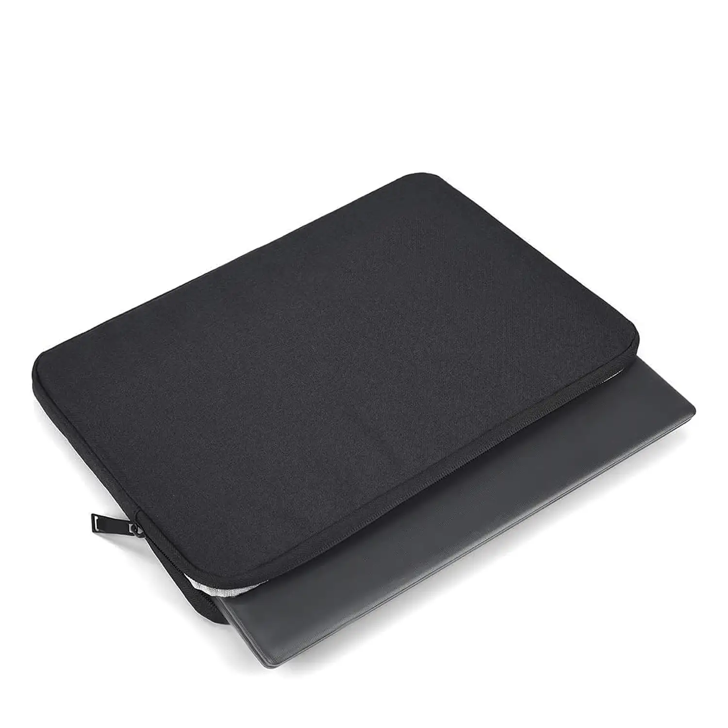 Funda de neopreno universal para tablet de 12 pulgadas. Acabado terciopelo con tratamiento deperlante hidrófugo. Cierre de cremallera.