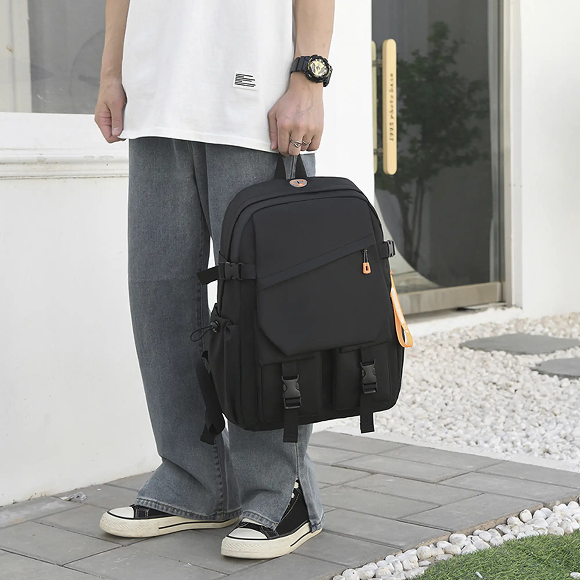 Mochila para Laptop con interfaz de carga USB.