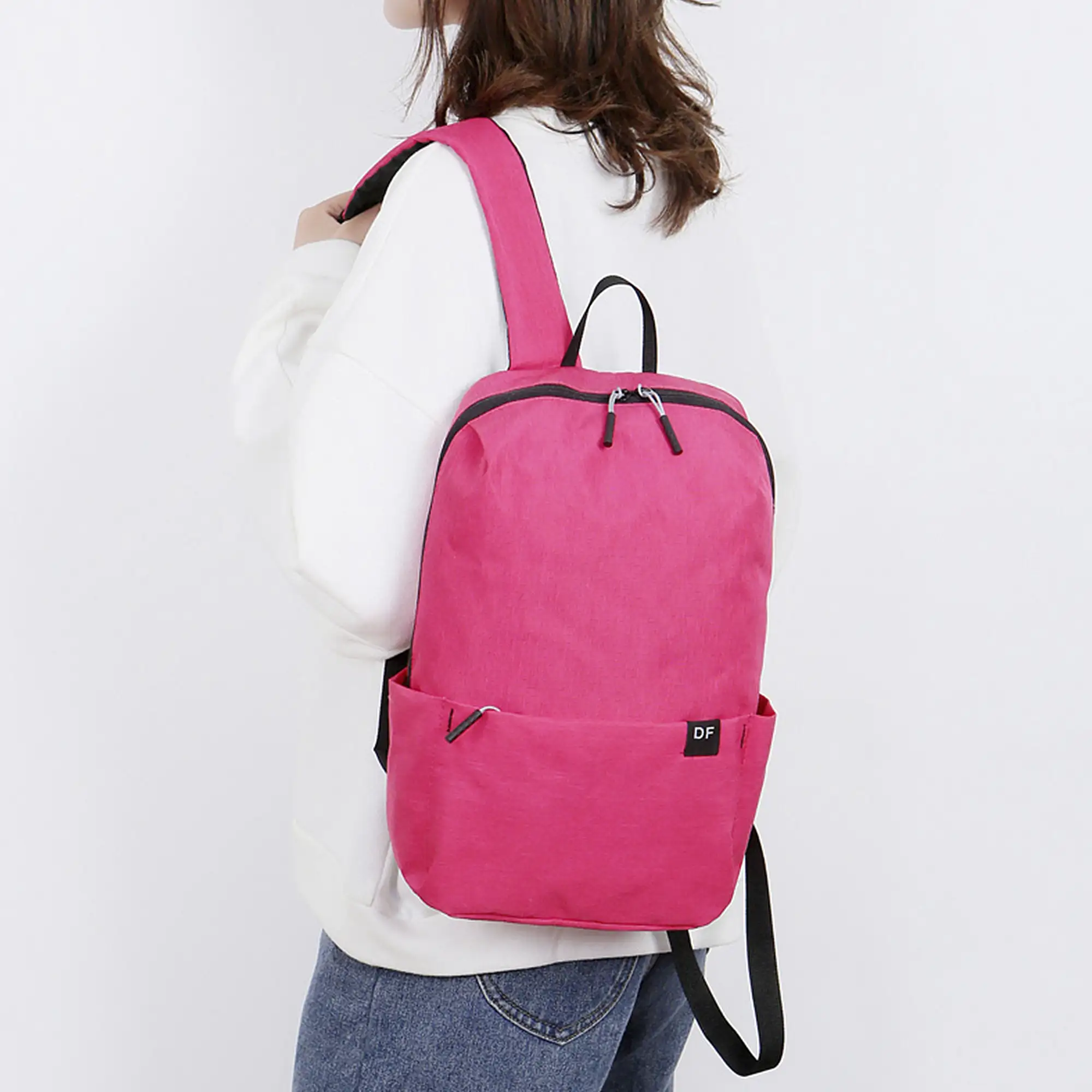 Mini mochila impermeable.