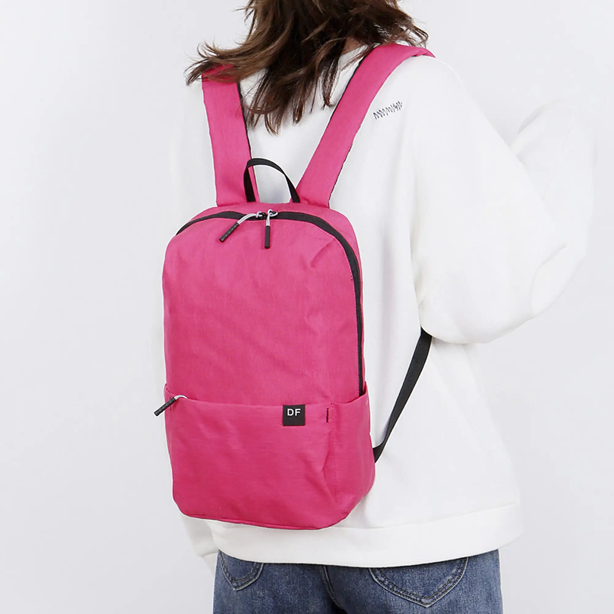 Mini mochila impermeable.