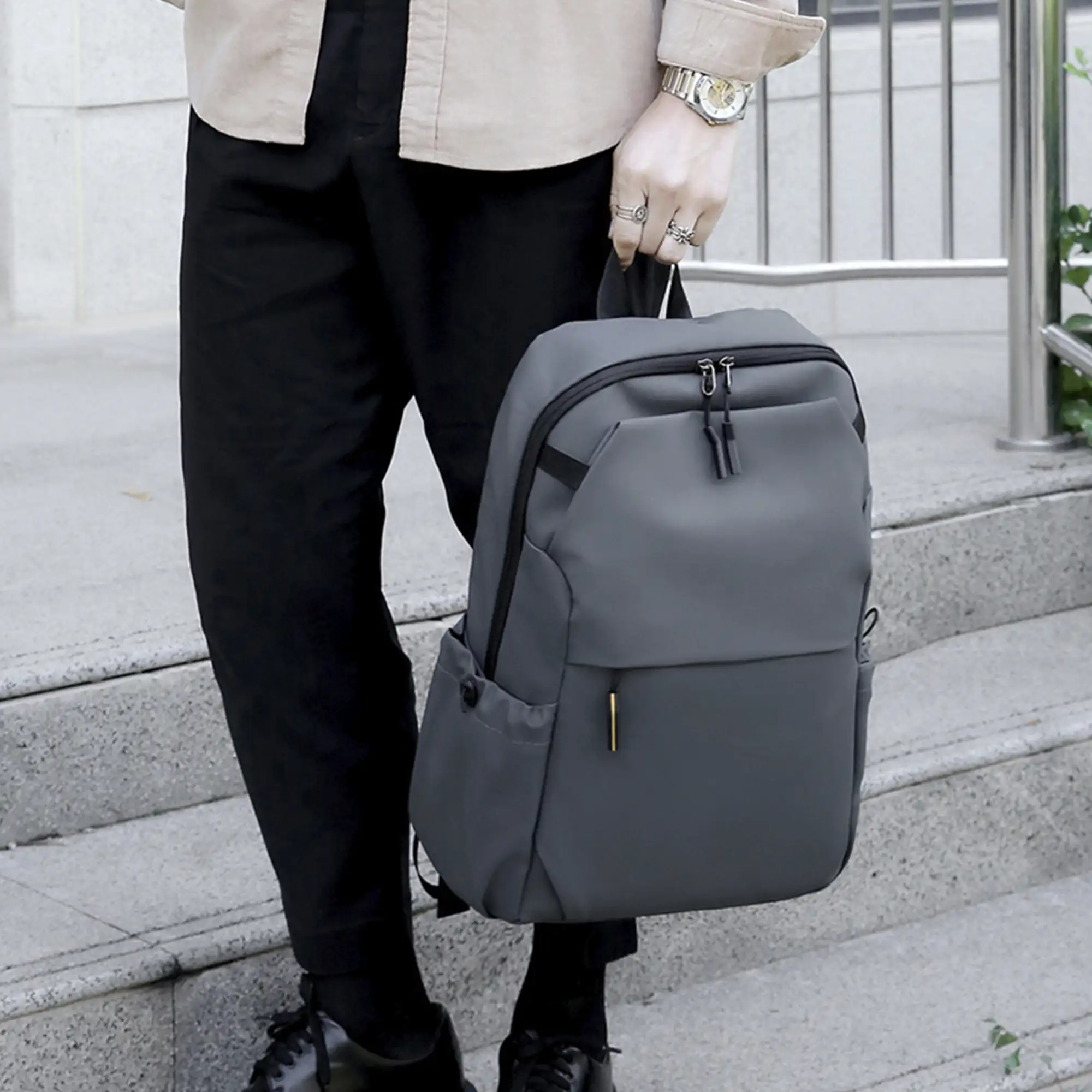 Mochila para Laptop con interfaz de carga USB