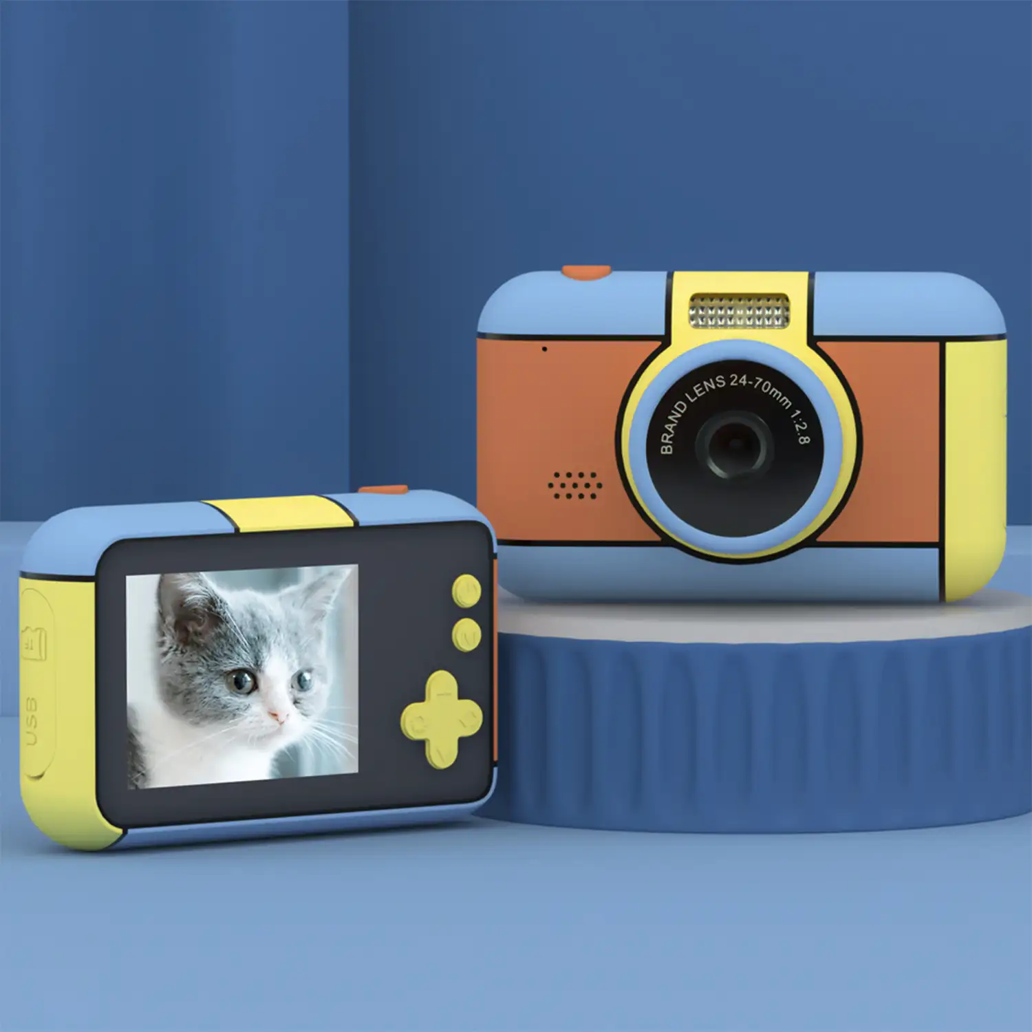 Cámara digital D7 de fotos 32mpx y video HD para niños. Pantalla de 2,4 pulgadas. Con filtros y efectos. Lanyard de transporte.