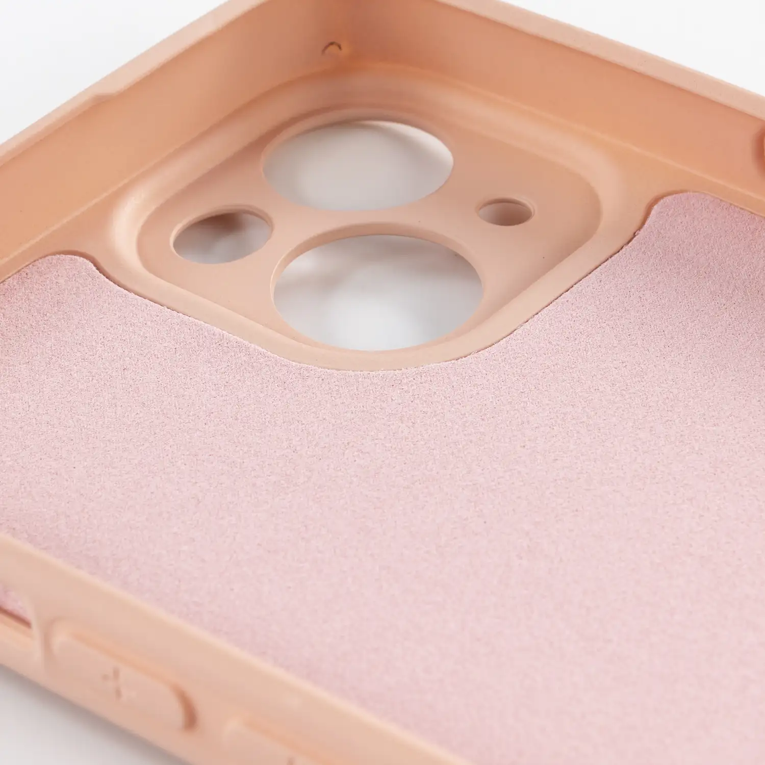 Carcasa de silicona Essential con protección de cámara para iPhone 14. Interior aterciopelado suave.