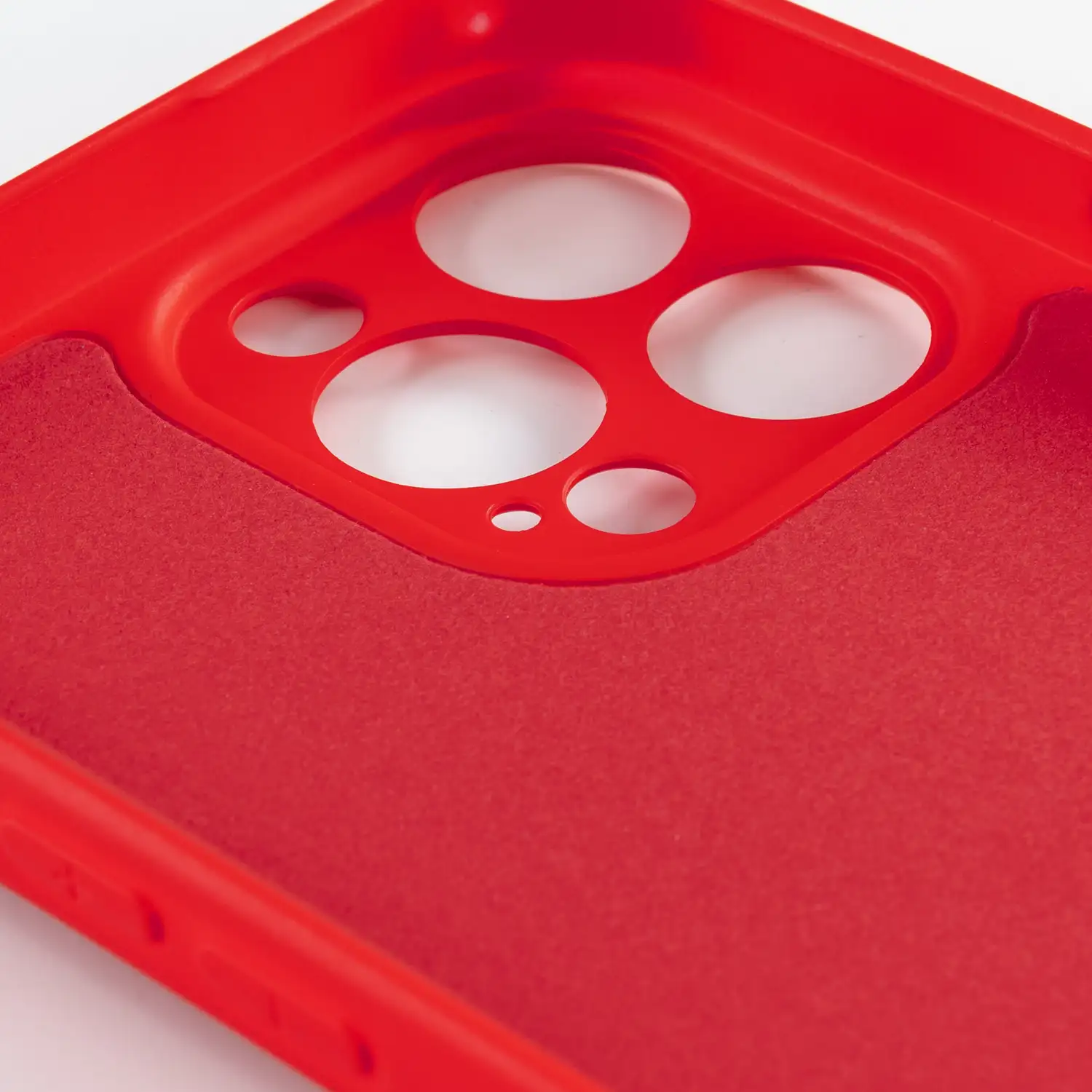 Carcasa de silicona Essential con protección de cámara para iPhone 14 Pro. Interior aterciopelado suave.