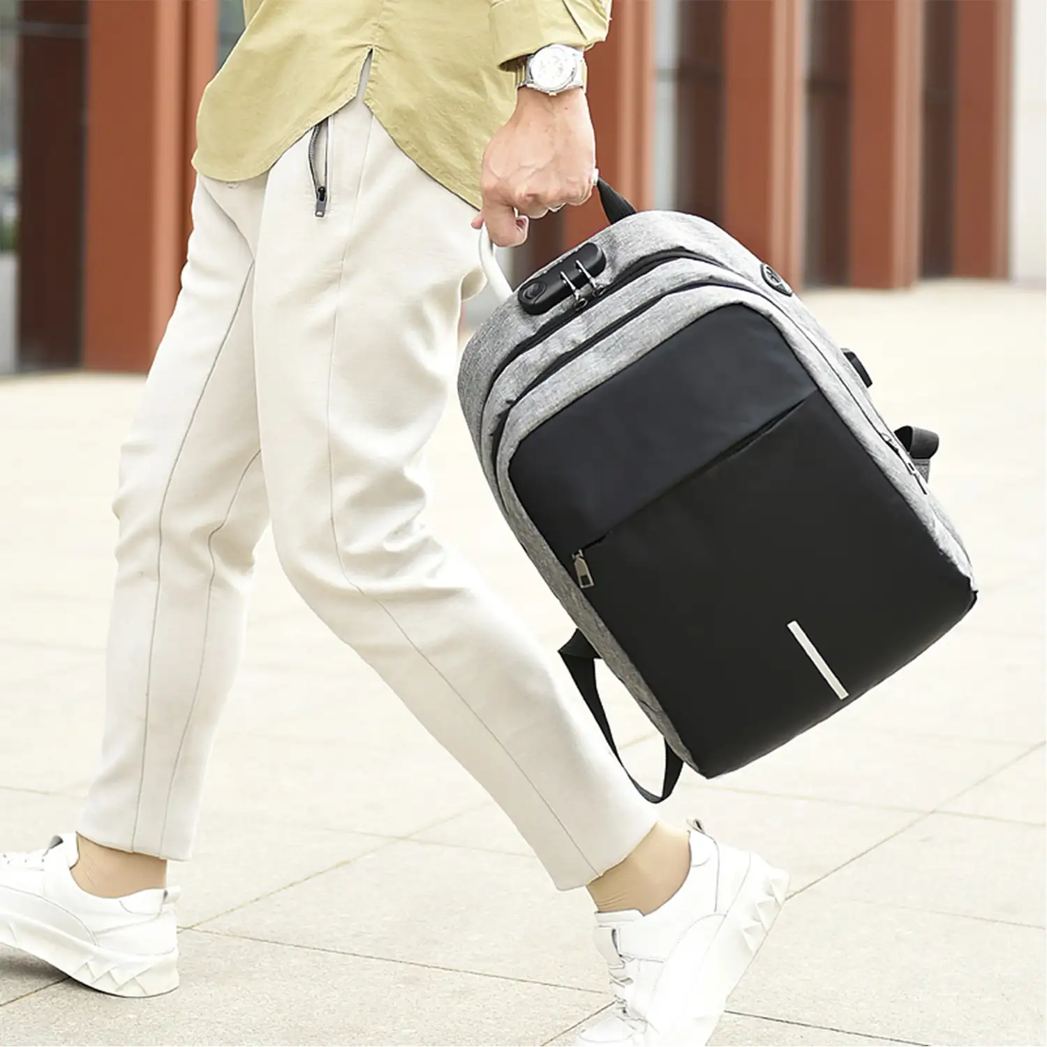 Mochila multi compartimento, porta Laptop 13,3