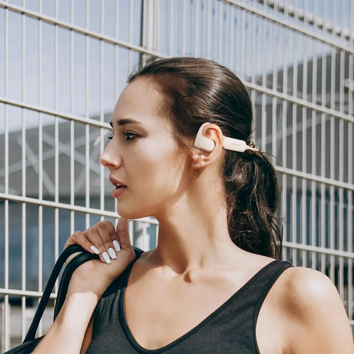 Auriculares deportivos por conducción ósea, Bluetooth 5.3, 32GB de memoria. Máxima comodidad, alta calidad de sonido.