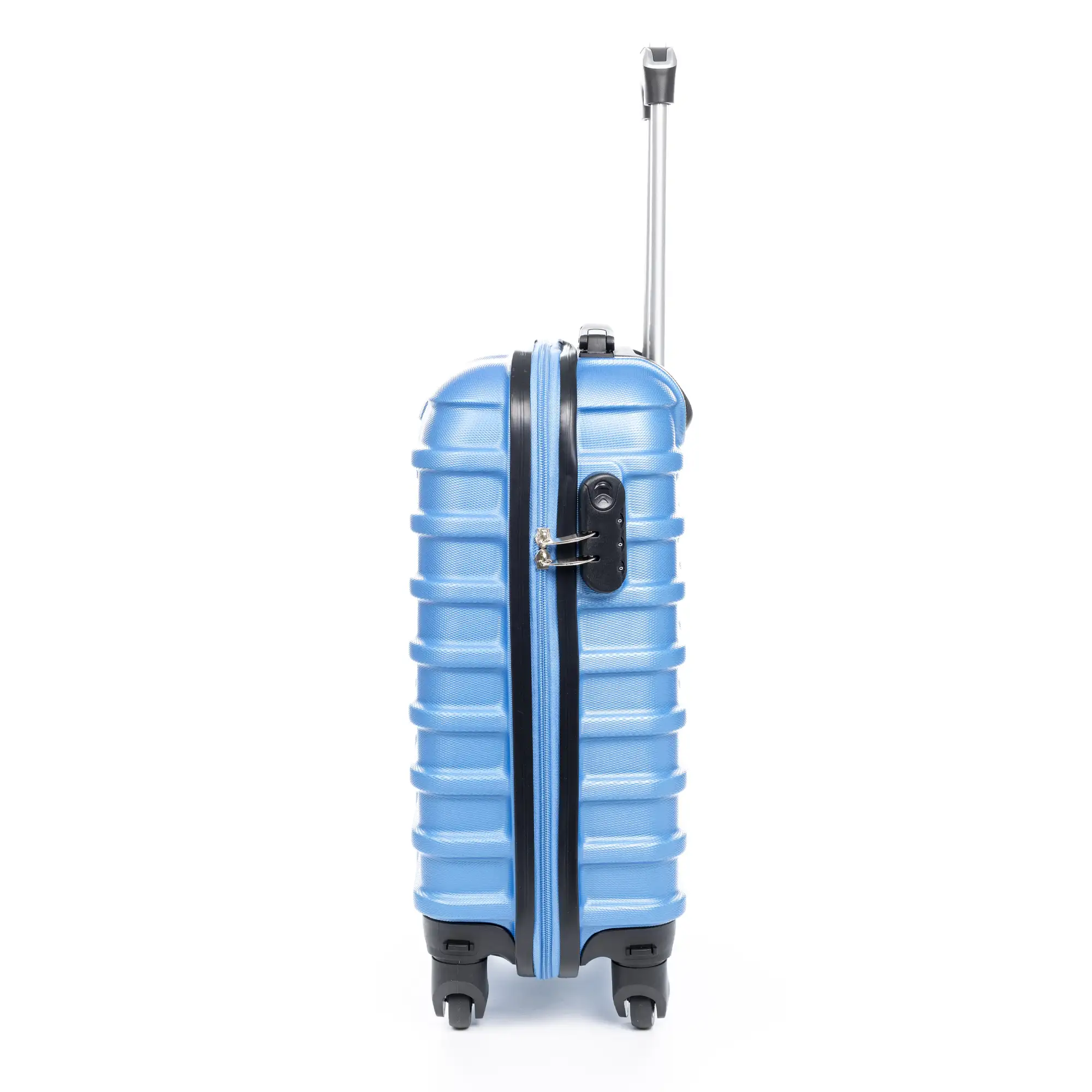 Maleta Trolley de cabina, en material ligero ABS de alta resistencia. Cerradura numérica, 4 ruedas giratorias 360°.