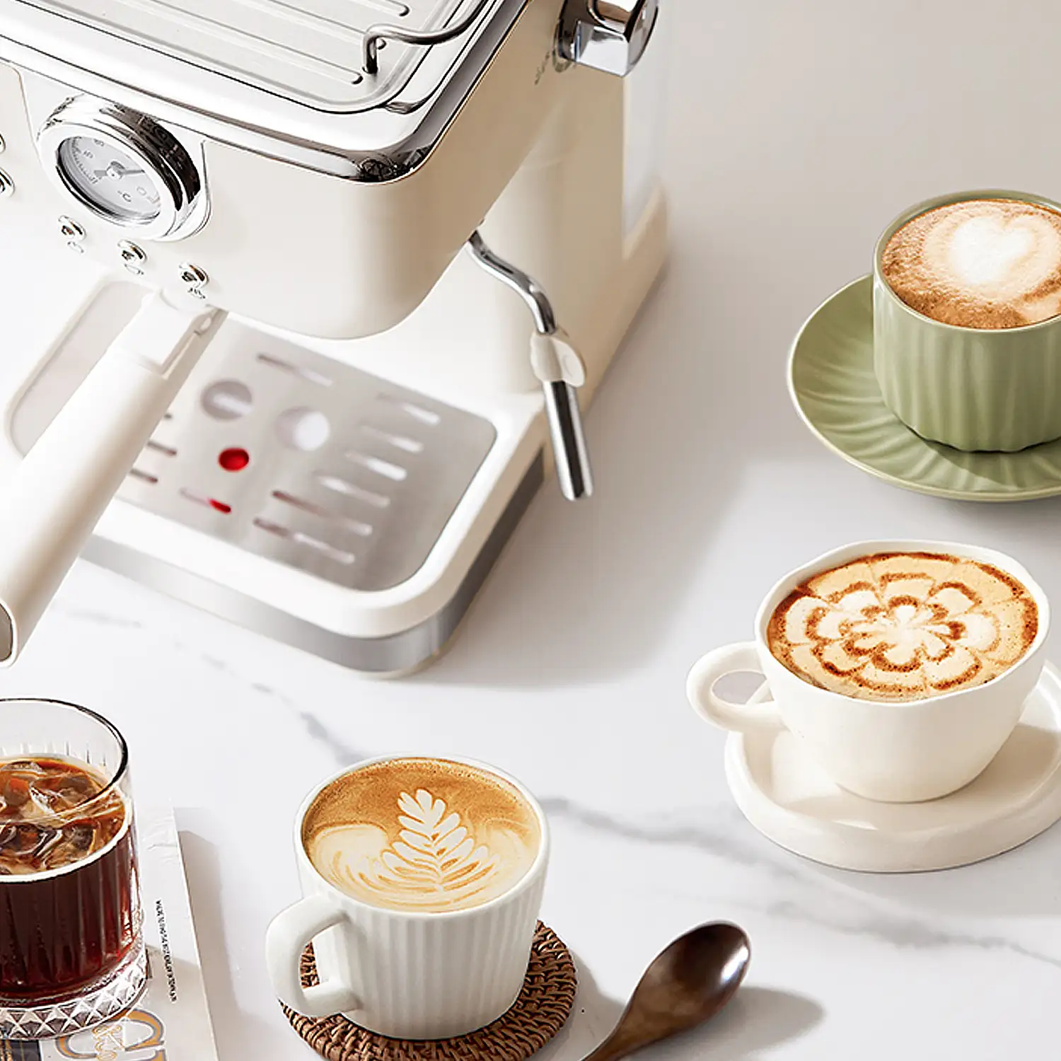 Cafetera Express retro profesional 20 bares,1050 W, depósito 1.5L y con control temperatura NTC, modos multiples. 