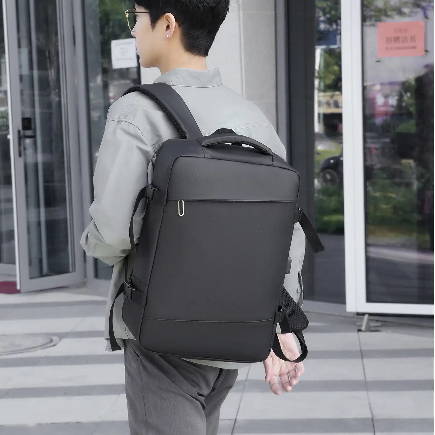 Mochila cabina viaje de gran capacidad con multicompartimento. Alta resistencia, impermeable y expandible.