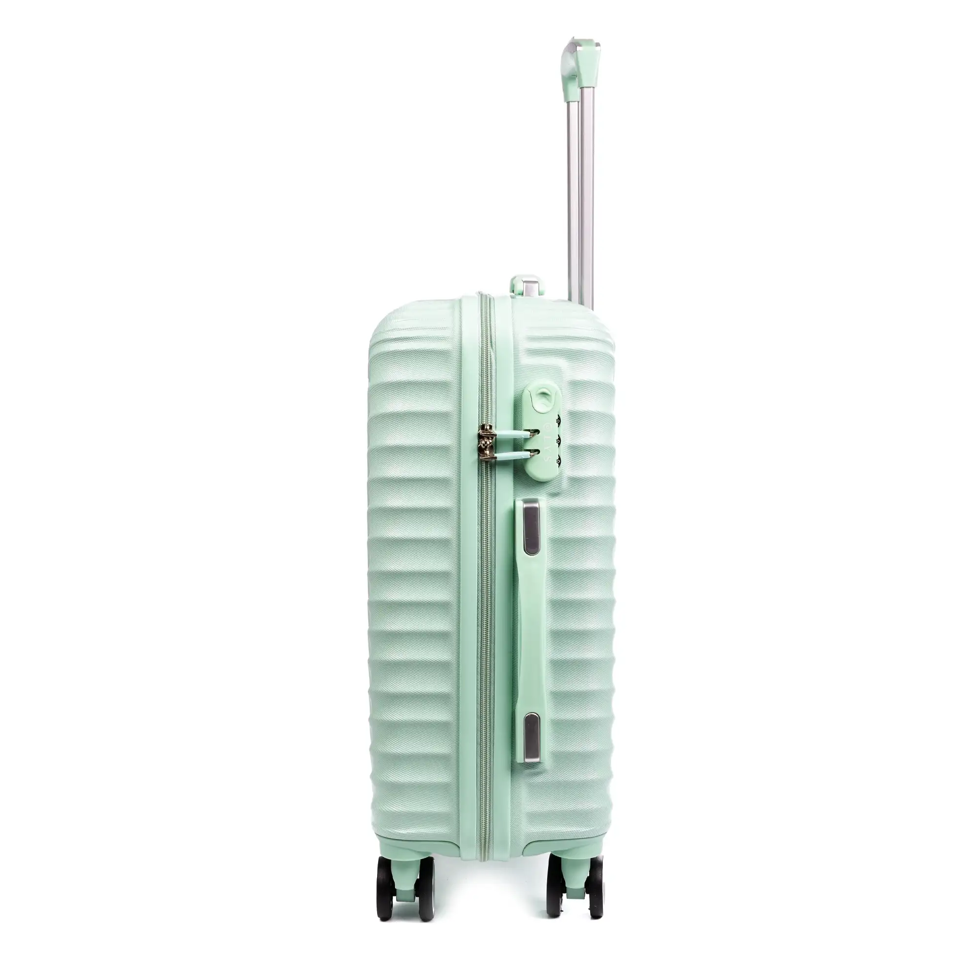 Maleta mediana Trolley en material ligero de ABS de alta resistencia. Cerradura numérica, 4 ruedas dobles giratorias 360°. 66x43x26 cm.