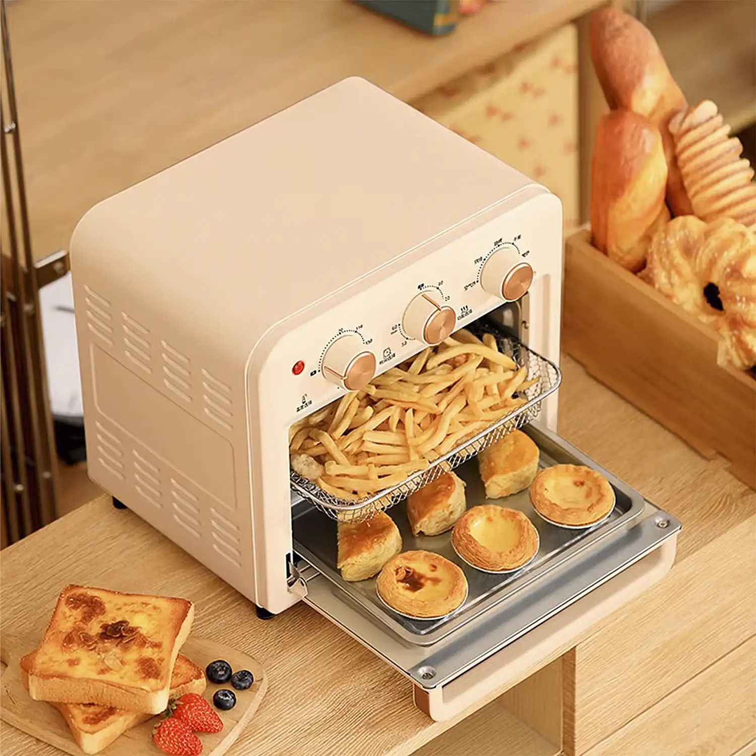 Horno freidora de aire con 15 litros de capacidad. Panel de control mecánico y 1300W de potencia.