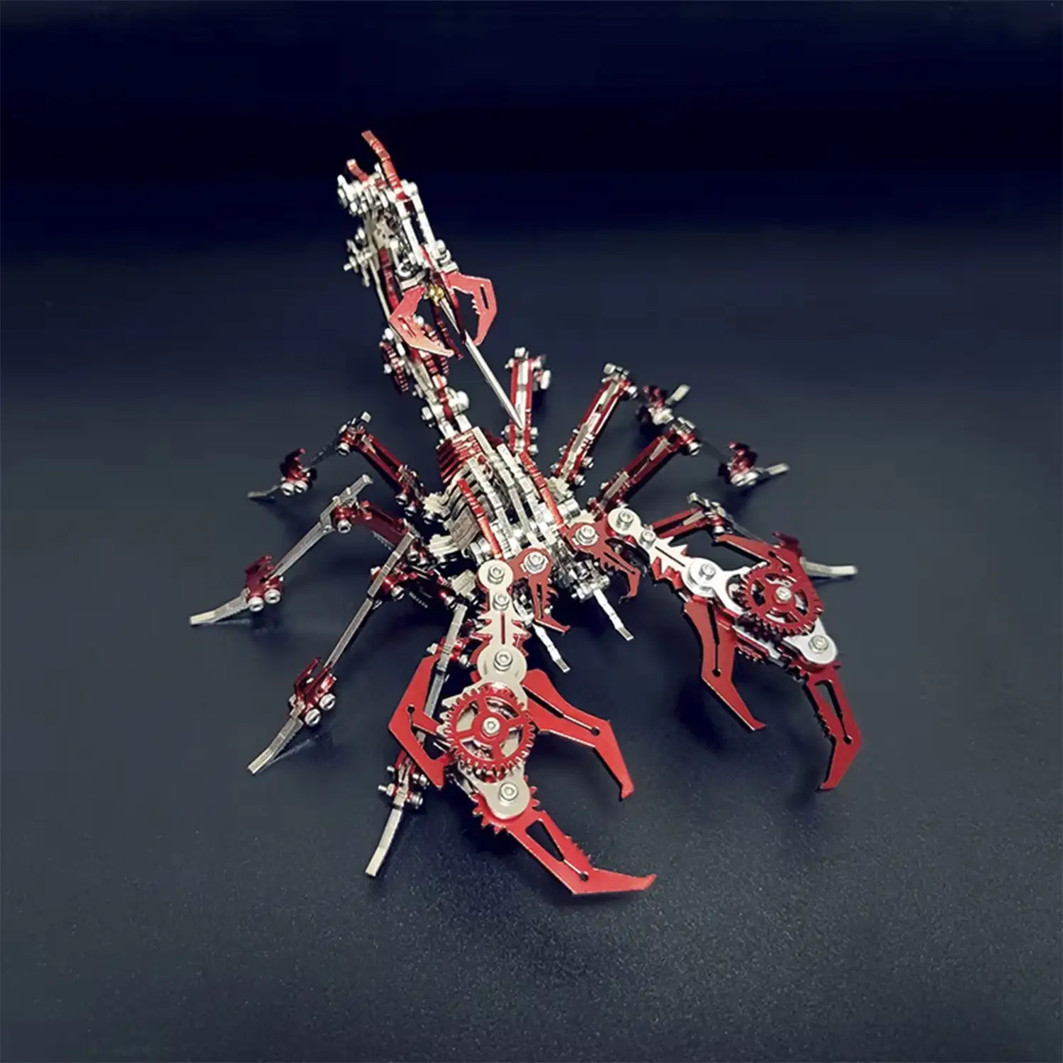 Maqueta 3D de acero inoxidable. Modelo Escorpión rojo.
