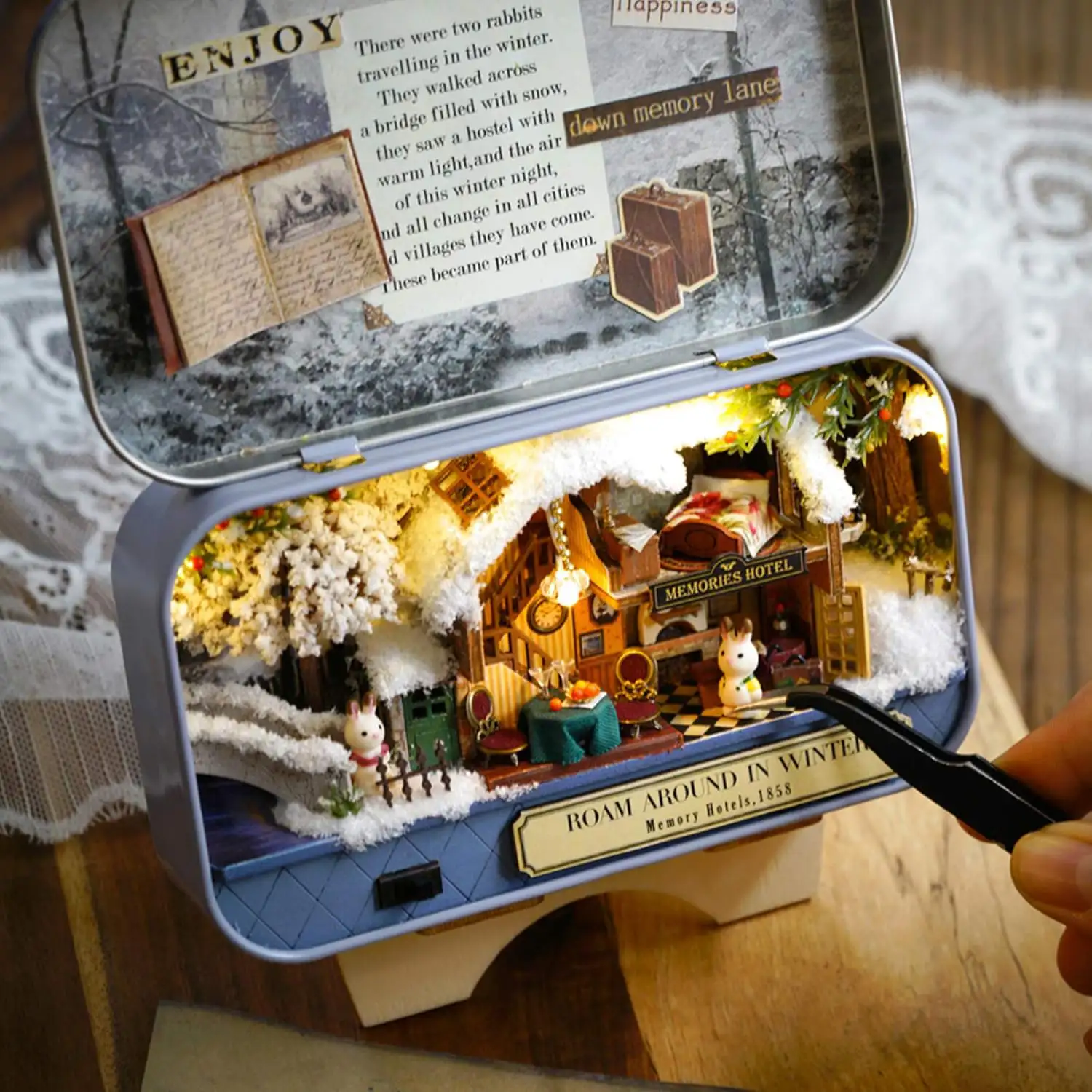 Paseos invernales. Maqueta 3D plegable, realista con gran detalle y luces led.
