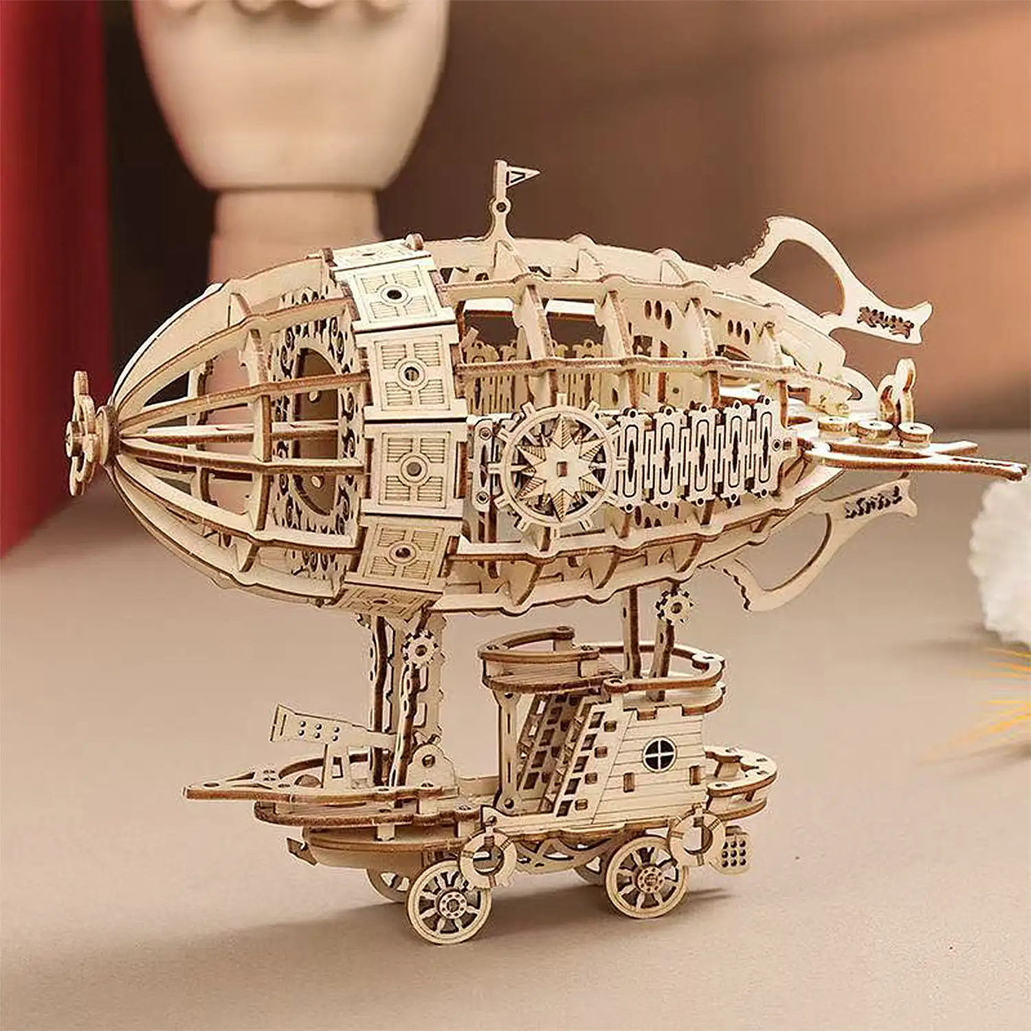 Maqueta de Madera 3D, diseño de Vehículo aéreo con movimiento mecánico. 160 piezas.