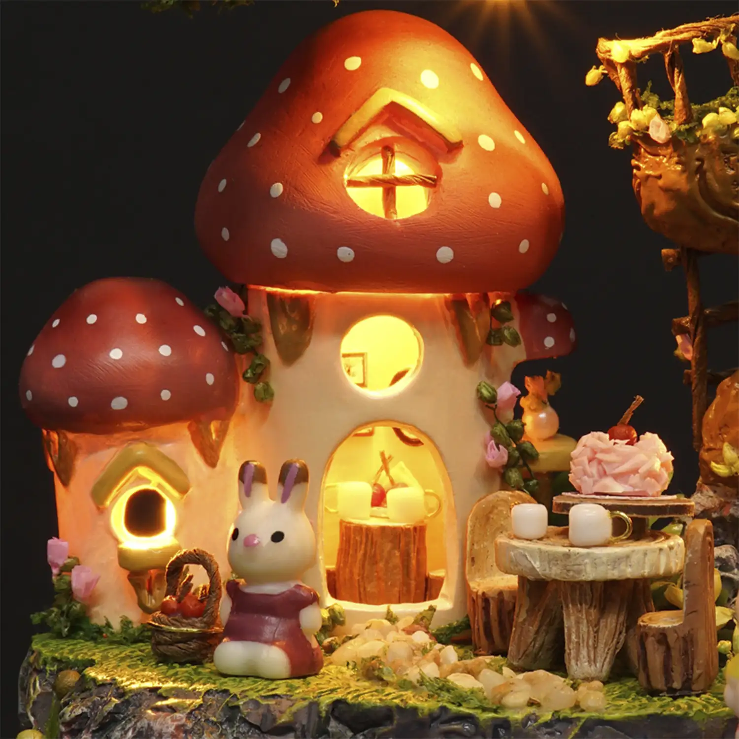 Diario del jardín. Maqueta 3D realista con gran detalle, cubierta antipolvo, luces led y base giratoria con música.