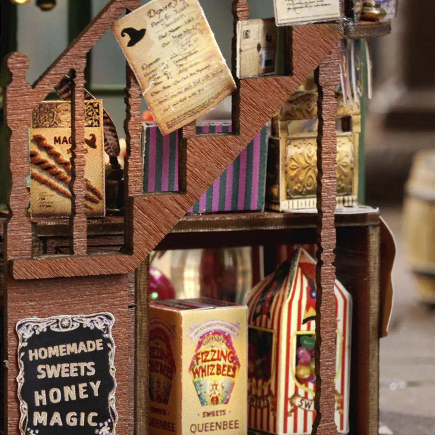 Colección Botellas de Ensueño, Tienda Mágica. Maqueta 3D realista con gran detalle y luces led.