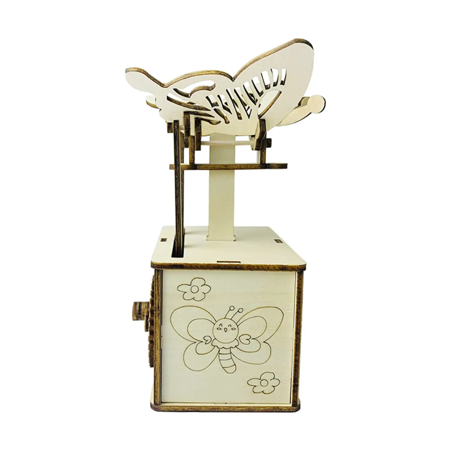 Maqueta de Madera 3D, con movimiento mecánico diseño de Mariposa revoloteando.