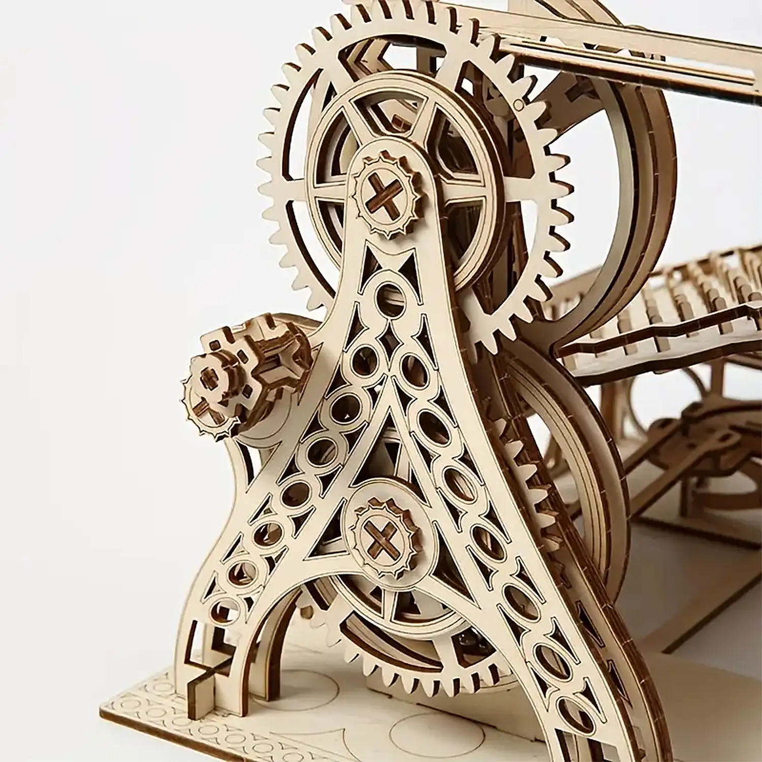 Maqueta de Madera 3D, diseño de Carrera de canicas con movimiento mecánico. 304 piezas.