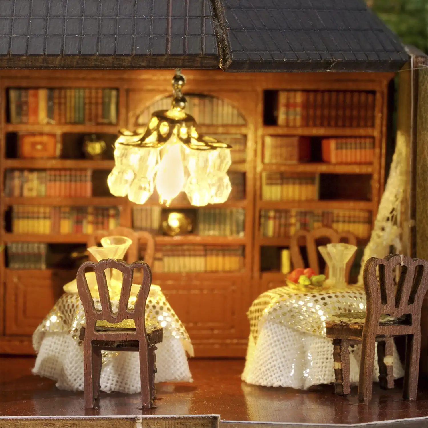 Restaurante Garden. Maqueta 3D con diseño de panel de puerta abierta, realista con gran detalle y luces led.