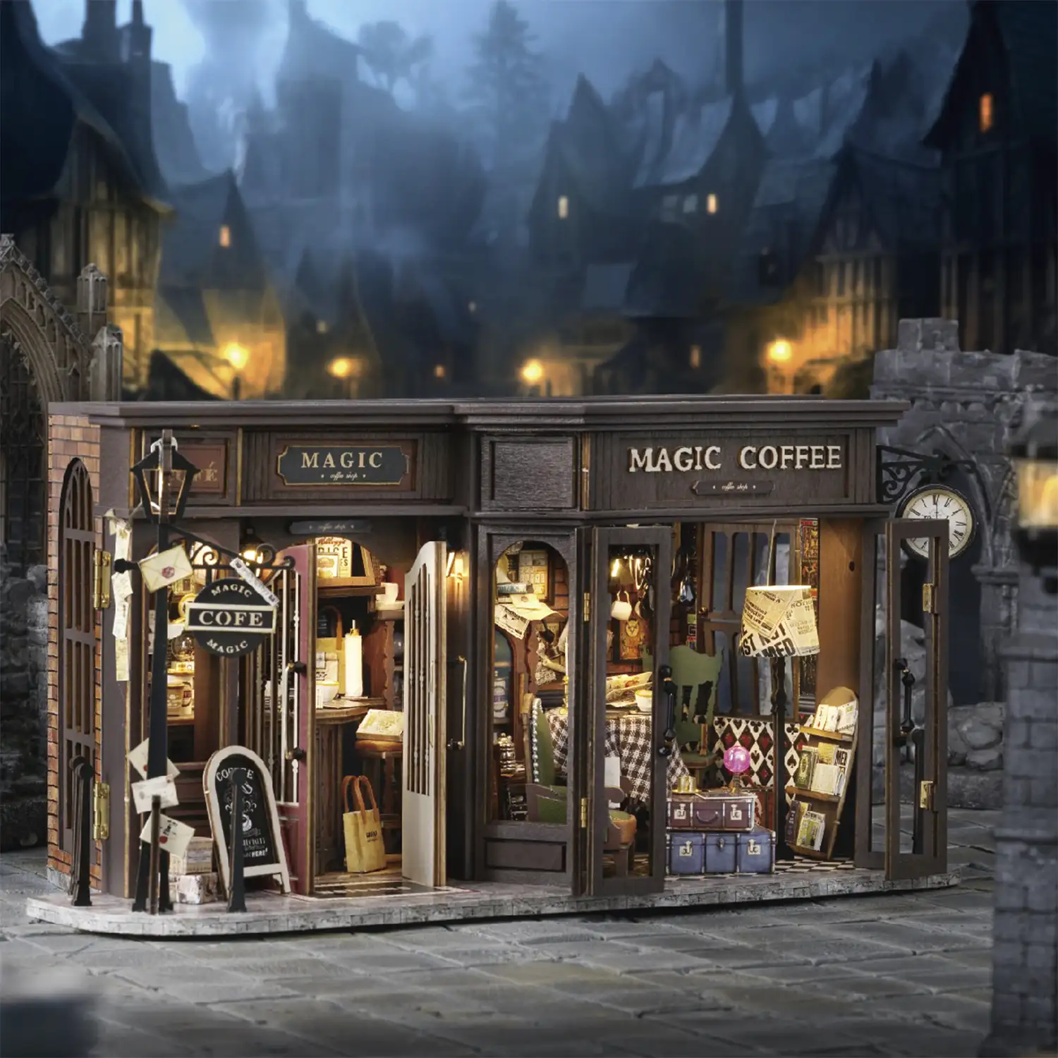 Cafetería Antigua. Maqueta 3D realista con gran detalle con cubierta antipolvo y luces led.