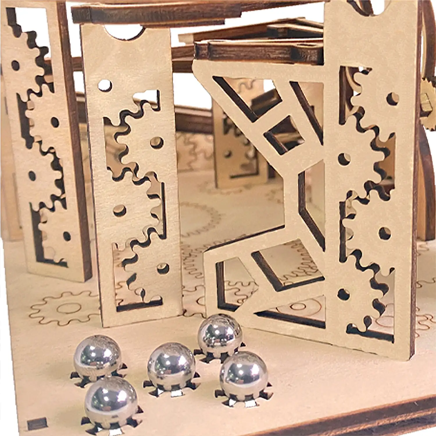 Maqueta de Madera 3D, con movimiento mecánico diseño de Lanzapiedras Mecánico. 81 piezas.