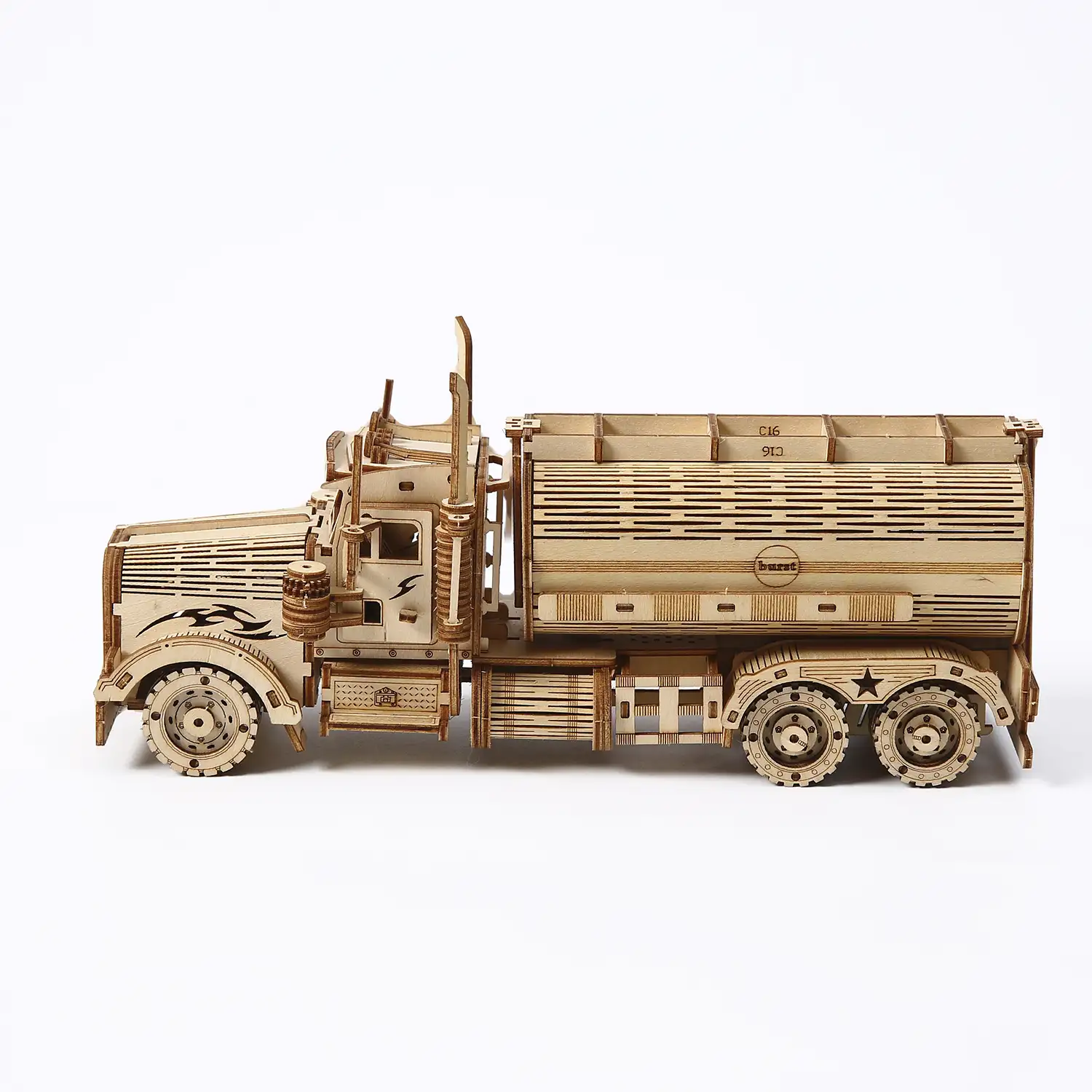 Maqueta de Madera 3D, diseño de Camión Cisterna con movimiento mecánico. 307 piezas.