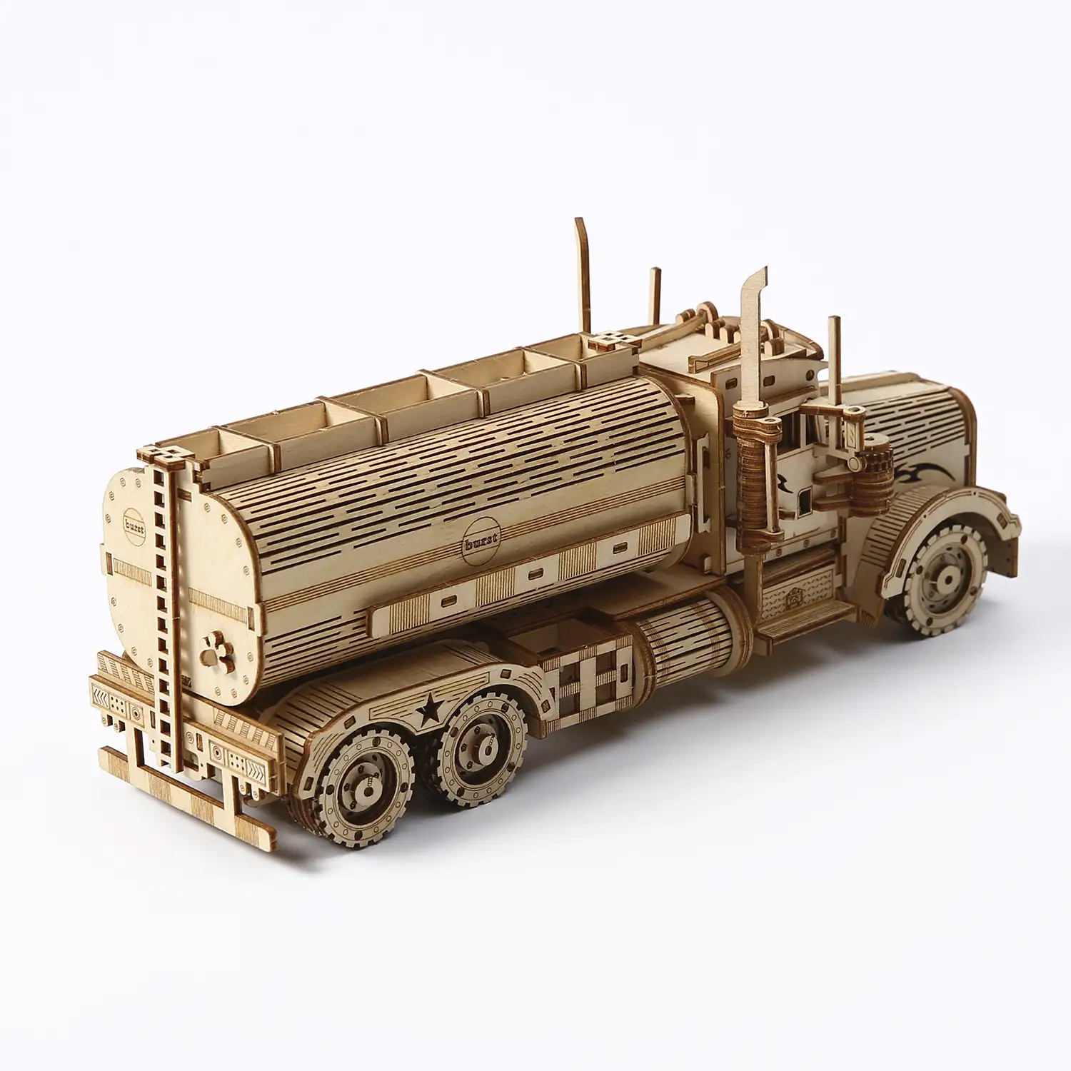 Maqueta de Madera 3D, diseño de Camión Cisterna con movimiento mecánico. 307 piezas.