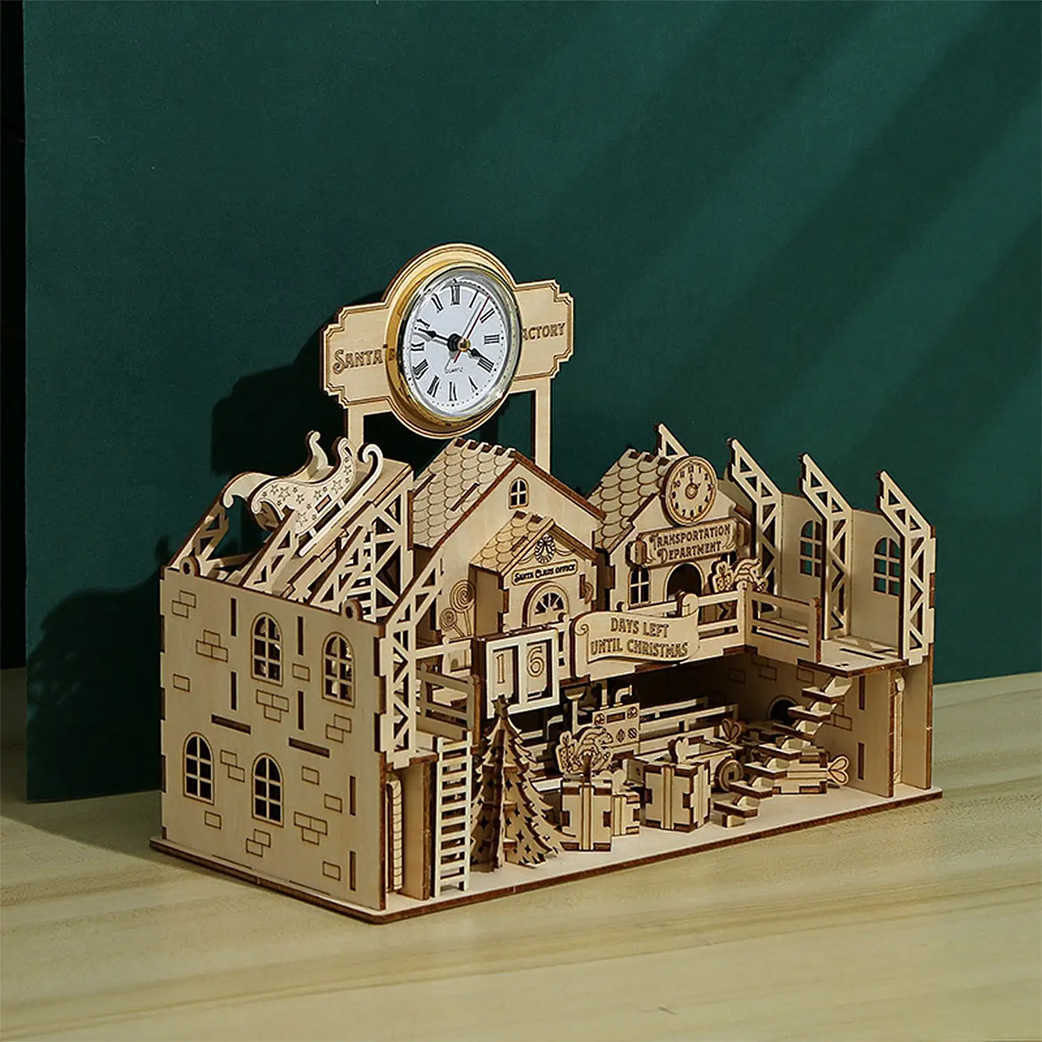 Maqueta de Madera 3D, diseño de Fábrica de Papá Noel con movimiento mecánico. 225 piezas.