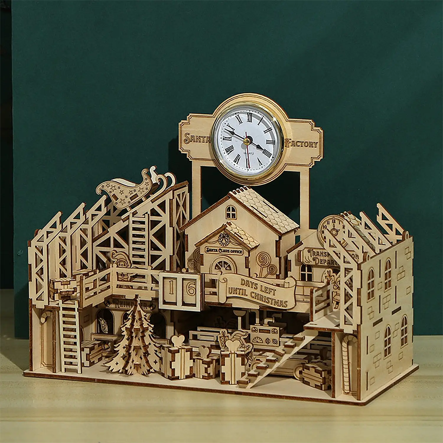 Maqueta de Madera 3D, diseño de Fábrica de Papá Noel con movimiento mecánico. 225 piezas.
