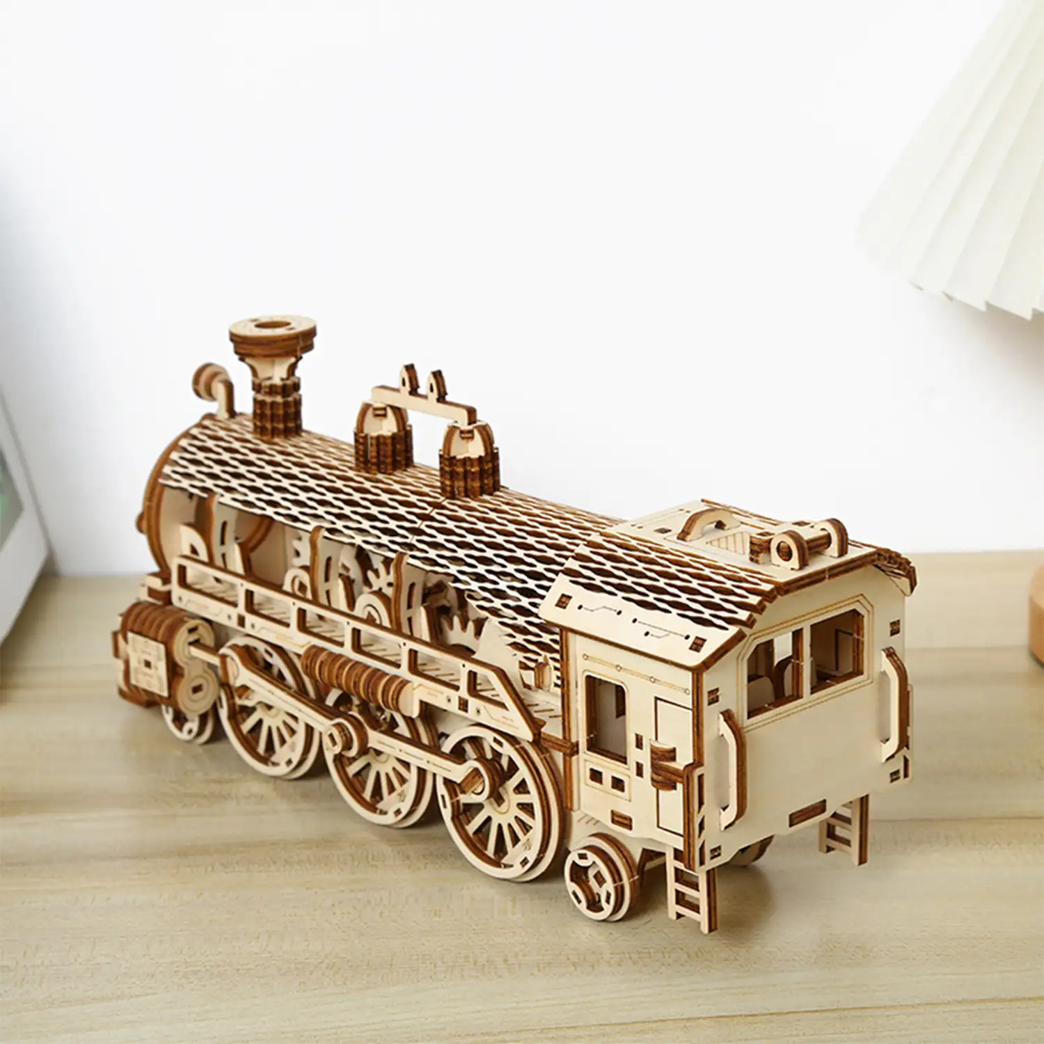 Maqueta de Madera 3D, diseño de Tren de vapor con movimiento mecánico. 361 piezas.