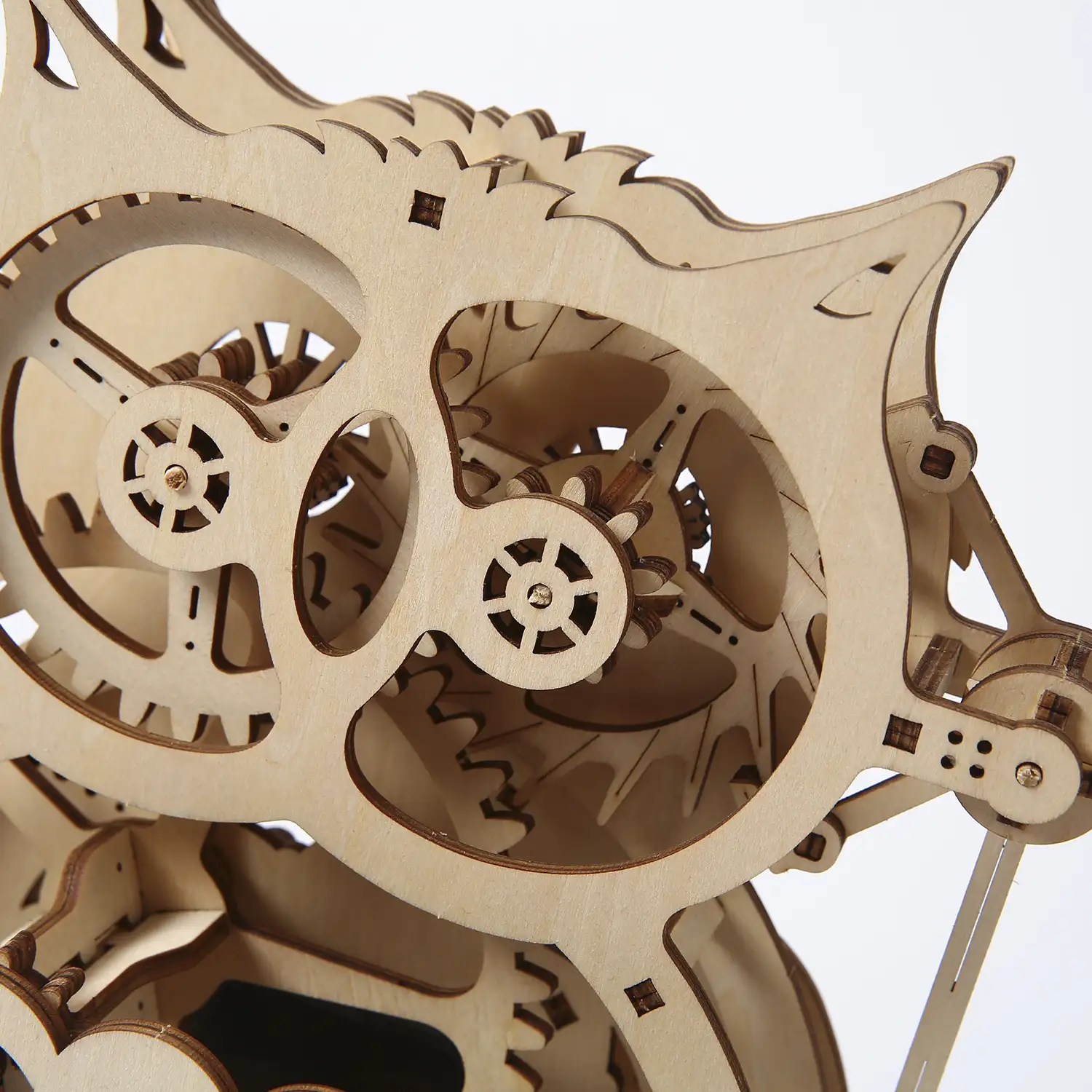 Maqueta de Madera 3D, reloj con diseño de Búho con movimiento mecánico. 139 piezas.