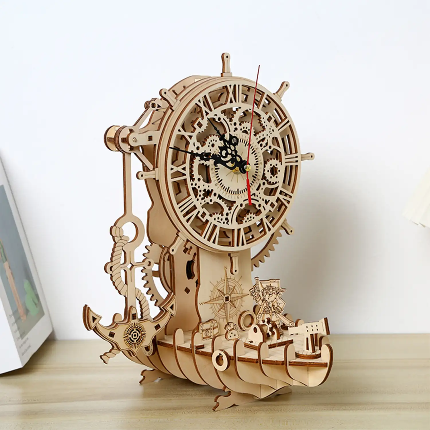 Maqueta de Madera 3D, reloj con diseño de Barco pirata con movimiento mecánico. 123 piezas.