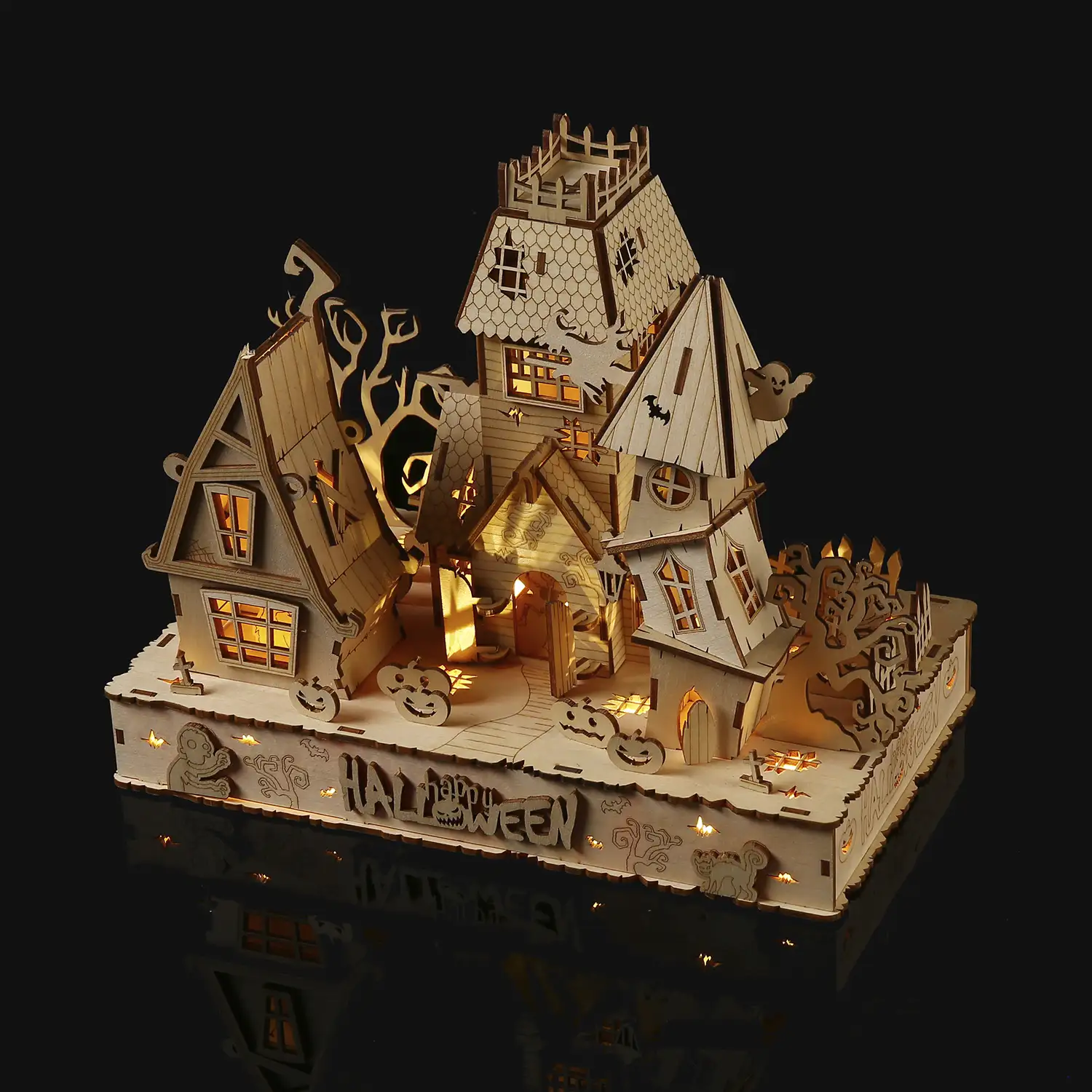 Maqueta de Madera 3D, diseño Casa de Halloween con luz. 147 piezas.
