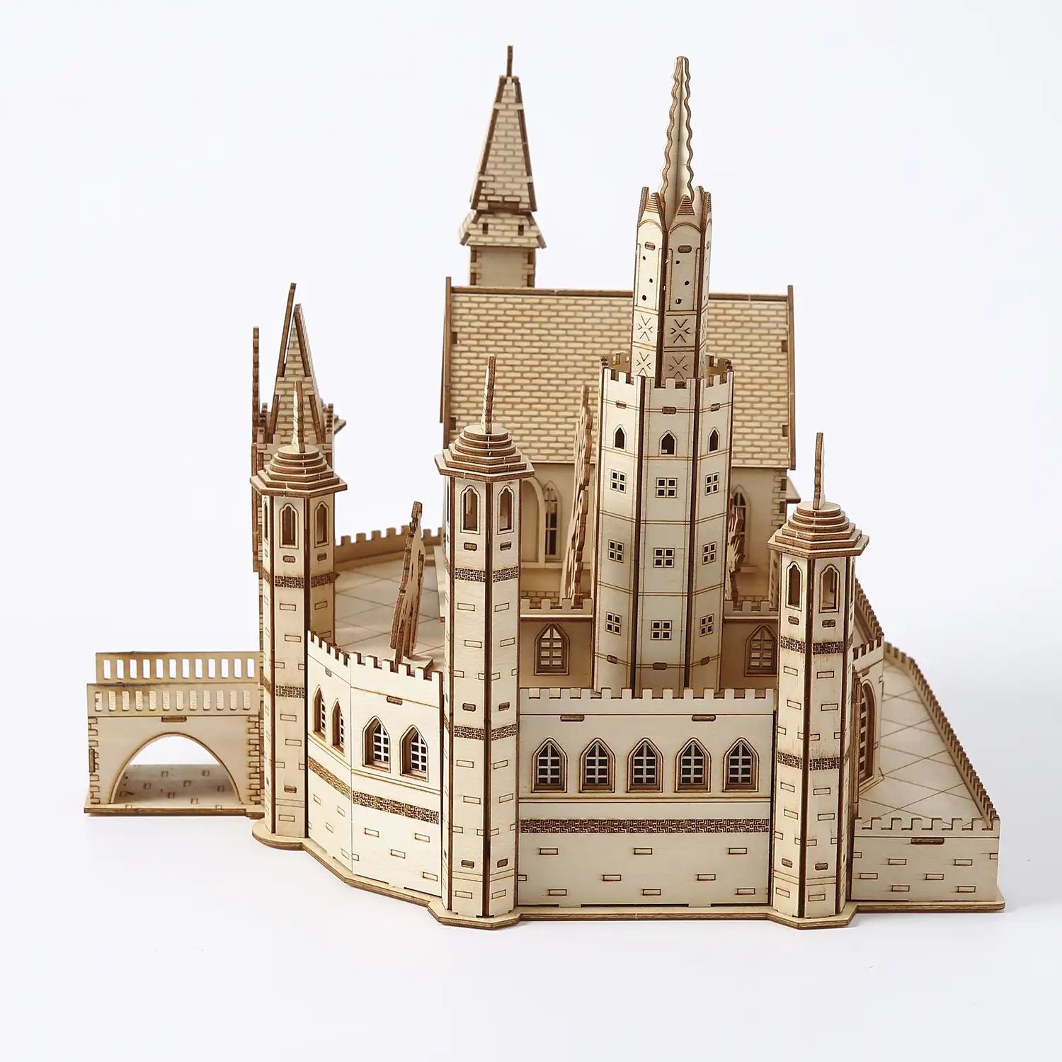 Maqueta de Madera 3D, diseño Castillo perdido: Credo del Caballero. 234 piezas.